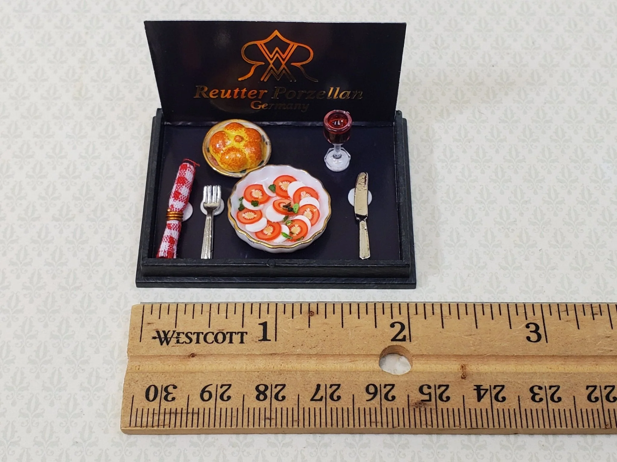 Dollhouse Tomato Mozzarella Salad Reutter Porcelain 1:12 Scale Miniatures - Image 4