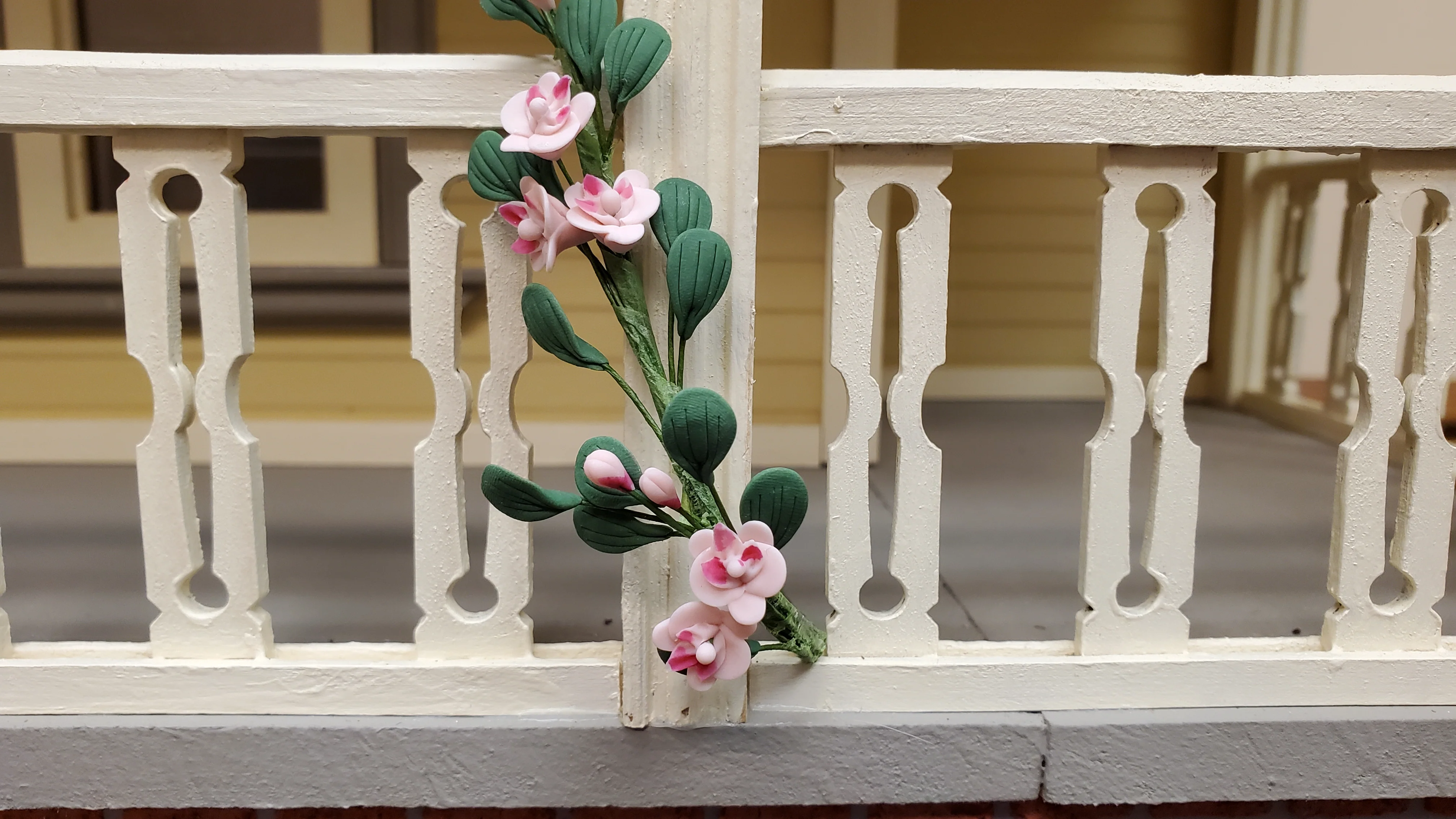 Dollhouse Trailing Pink Camelia Vine 1:12 Scale Miniature Garden Plants Decor - Image 2