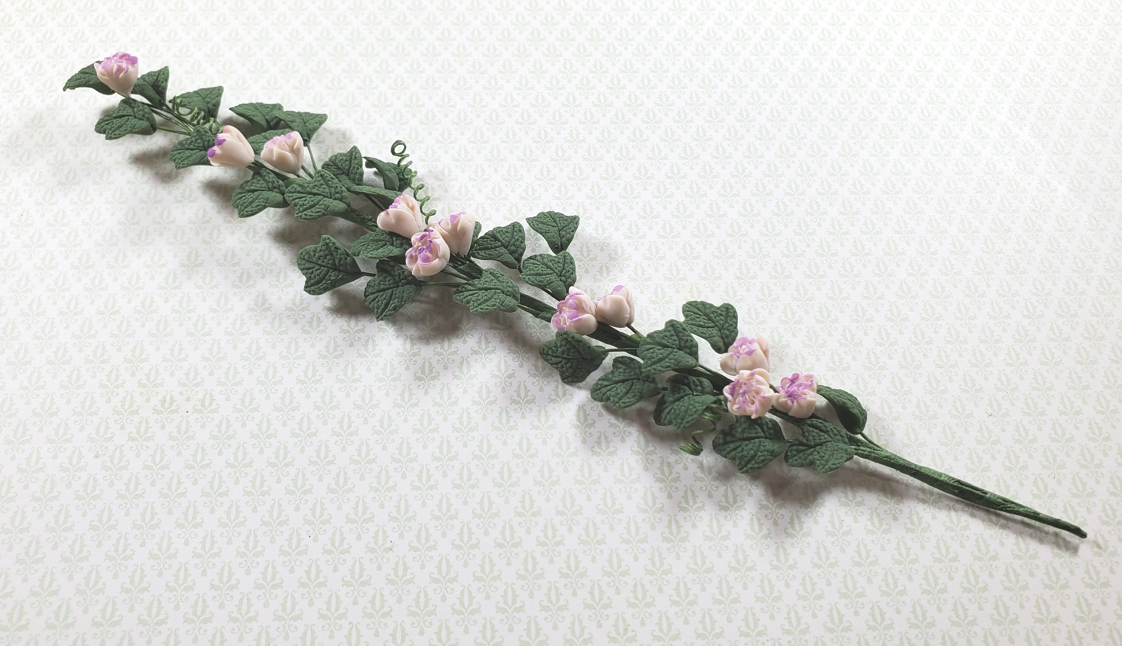 Dollhouse Trailing Purple 2 Tone Camelia Vine 1:12 Scale Miniature Garden Flower - Image 2