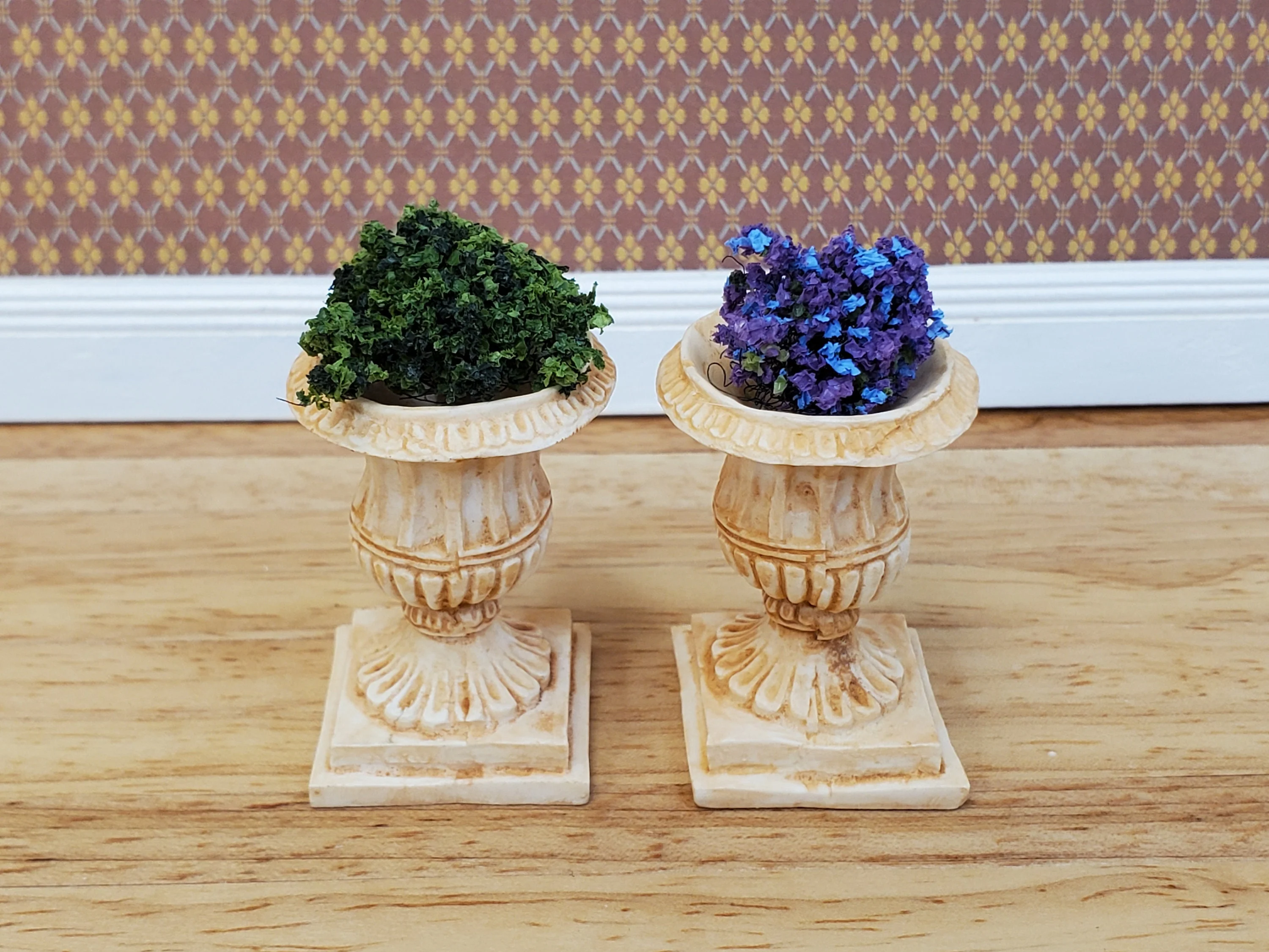 Dollhouse Urn Planter Set of 2 Cast Resin 1:12 Scale Tan A1441TN by Falcon - Image 4