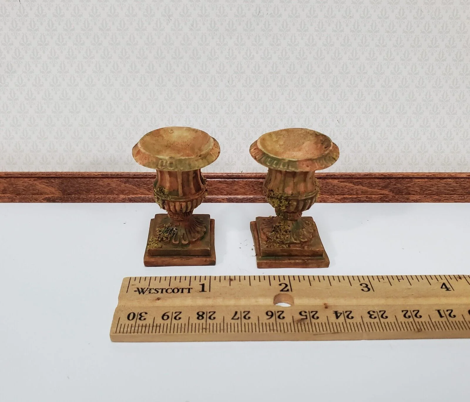 Dollhouse Urn Planter (x2) Cast Resin 1:12 Aged Tan A1441A by Falcon Miniatures - Image 4