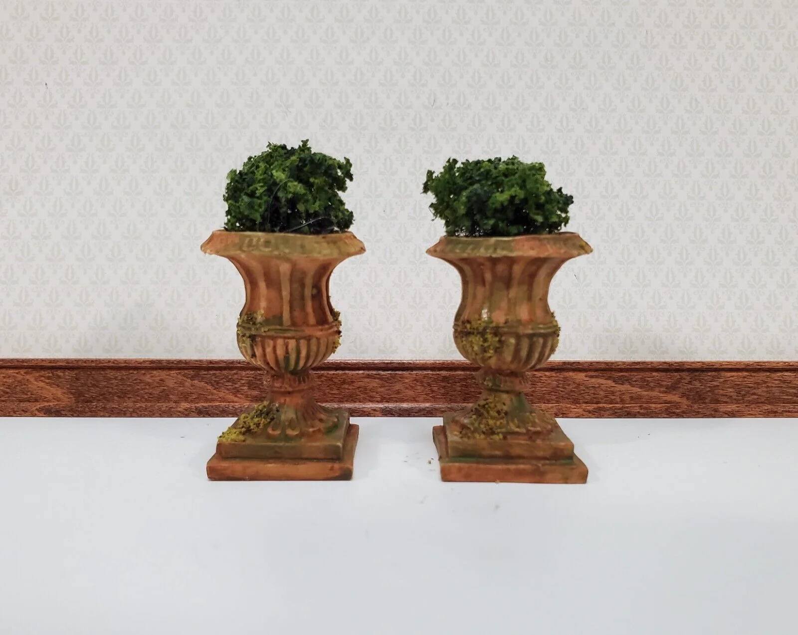 Dollhouse Urn Planter (x2) Cast Resin 1:12 Aged Tan A1441A by Falcon Miniatures - Image 5