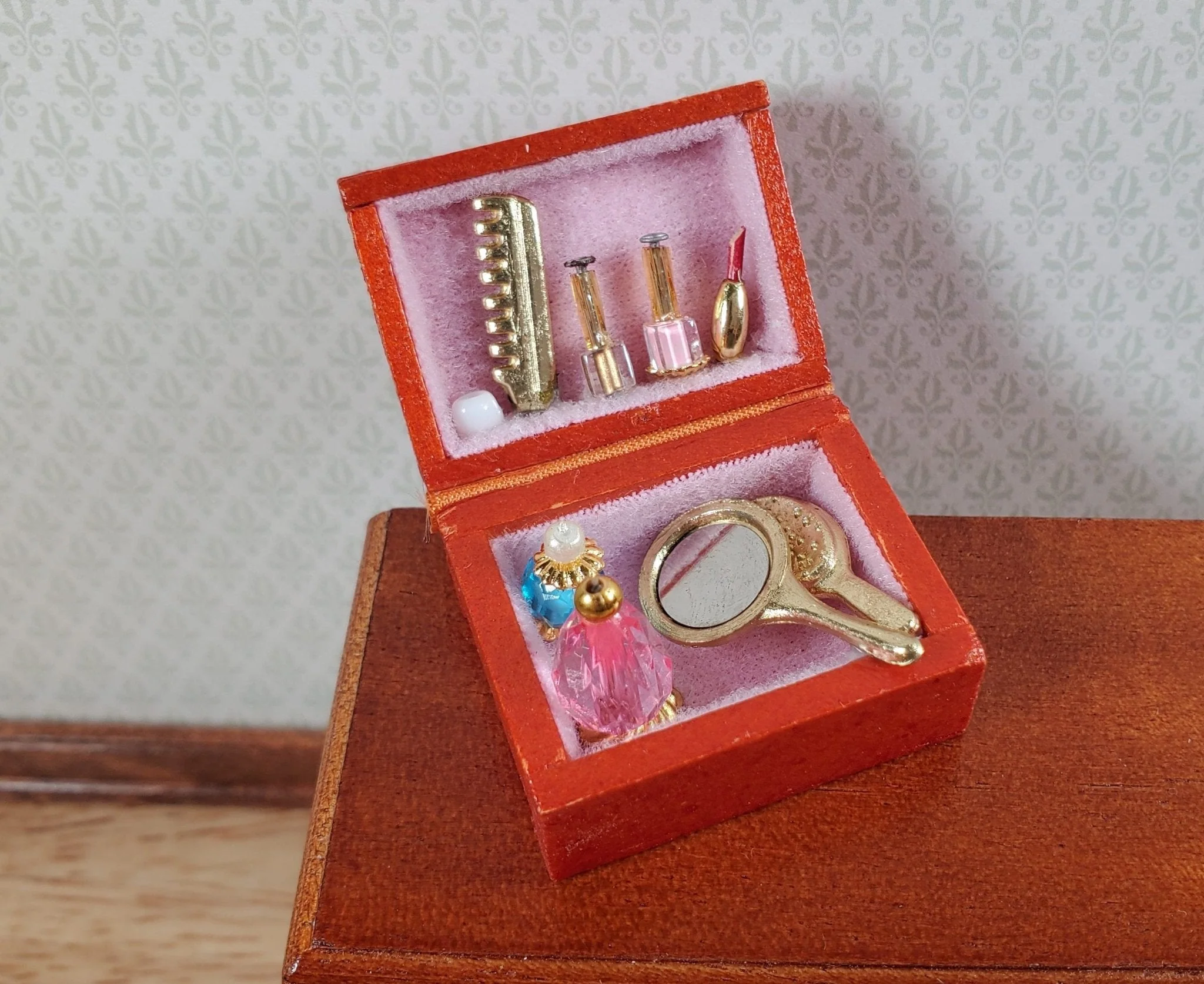 Dollhouse Vanity Dressing Table Set Mirror Comb Perfume 1:12 Scale Miniature - Image 2