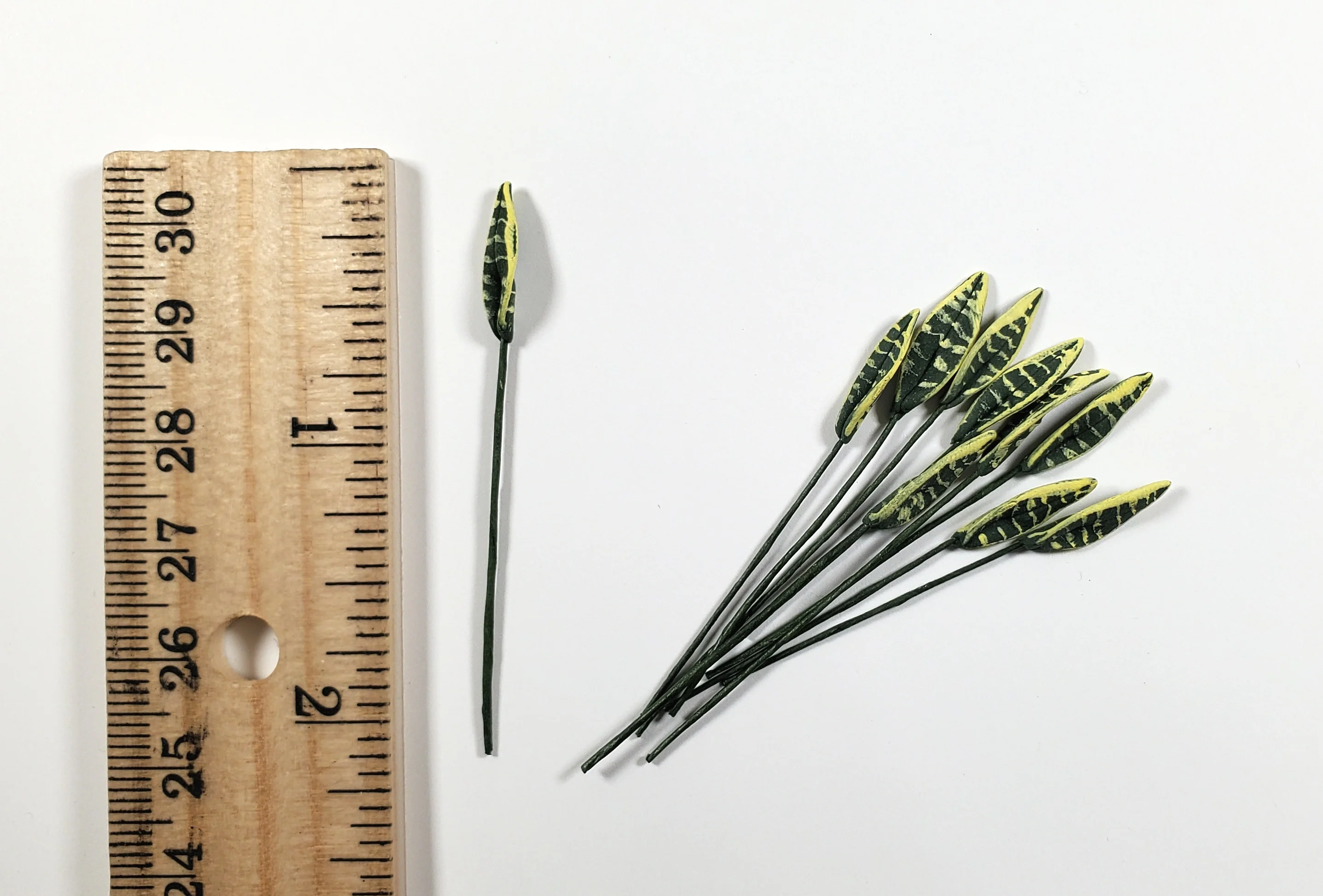 Dollhouse Variegated Snake Plant Leaves Long Stem Set of 10 1:12 Scale Miniature - Image 3