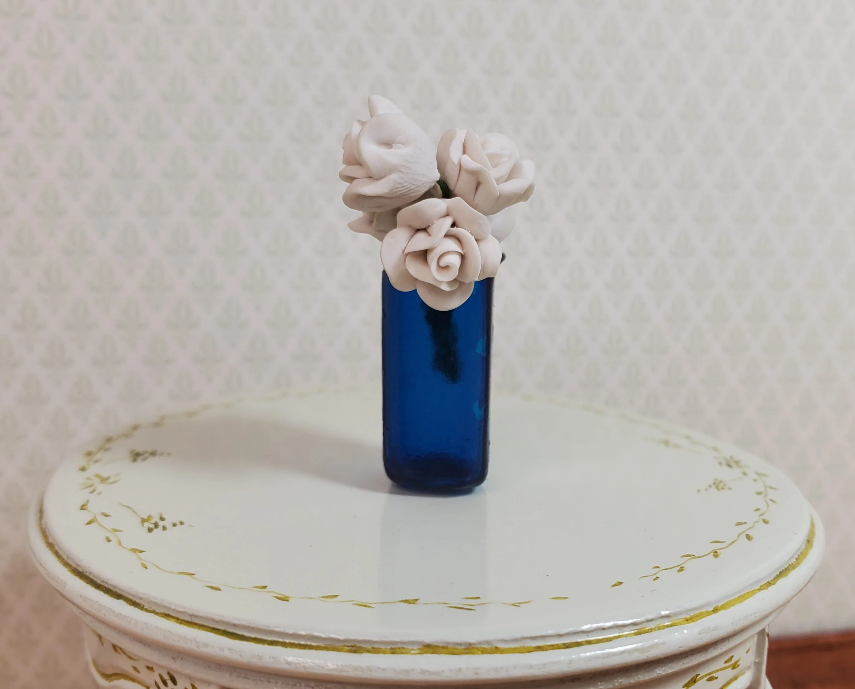 Dollhouse Vase Dark Blue Square Real Glass for Flowers 1:12 Scale Miniature - Image 2