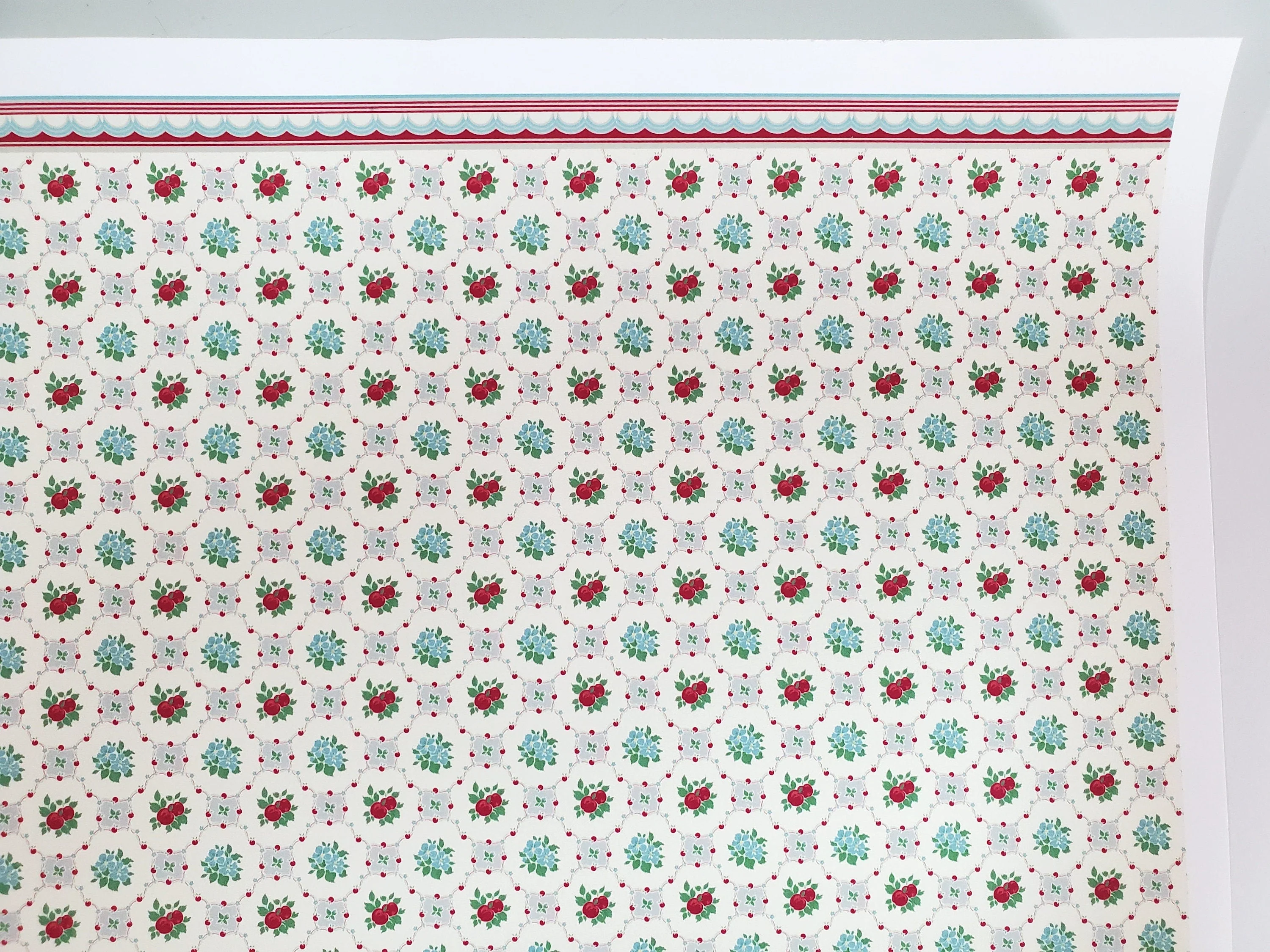 Dollhouse Wallpaper Kitchen "Apple Betty" Design Bradbury & Bradbury 1:12 Scale - Image 3