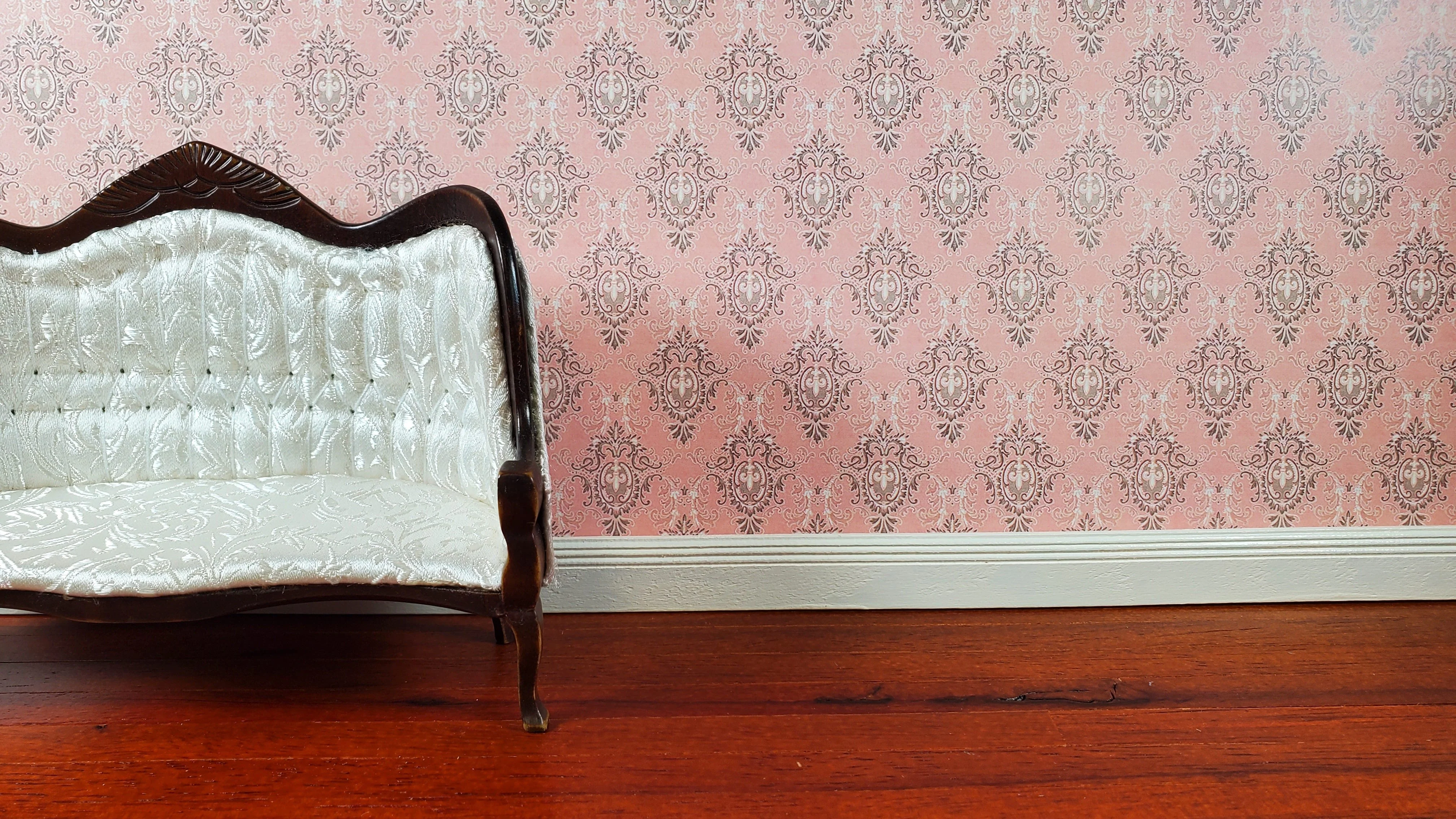 Dollhouse Wallpaper Peachy Pink Victorian 1:12 Scale Miniature by Itsy Bitsy - Image 6