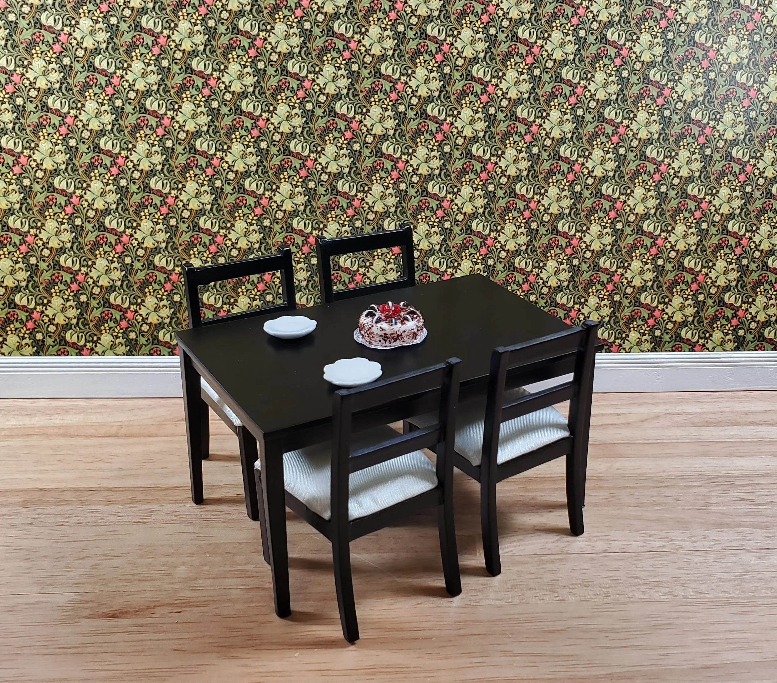 Dollhouse Wallpaper William Morris Lilies Flowers Green 1:12 Scale Itsy Bitsy - Image 4