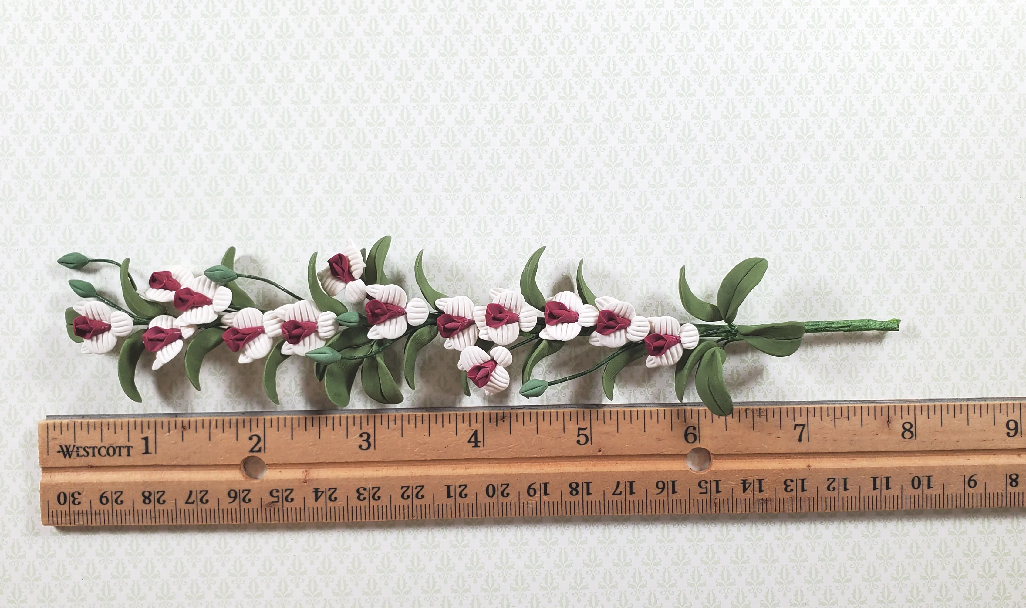 Dollhouse White and Red Flower Vine 1:12 Scale Miniature Garden Plants Flowers - Image 3