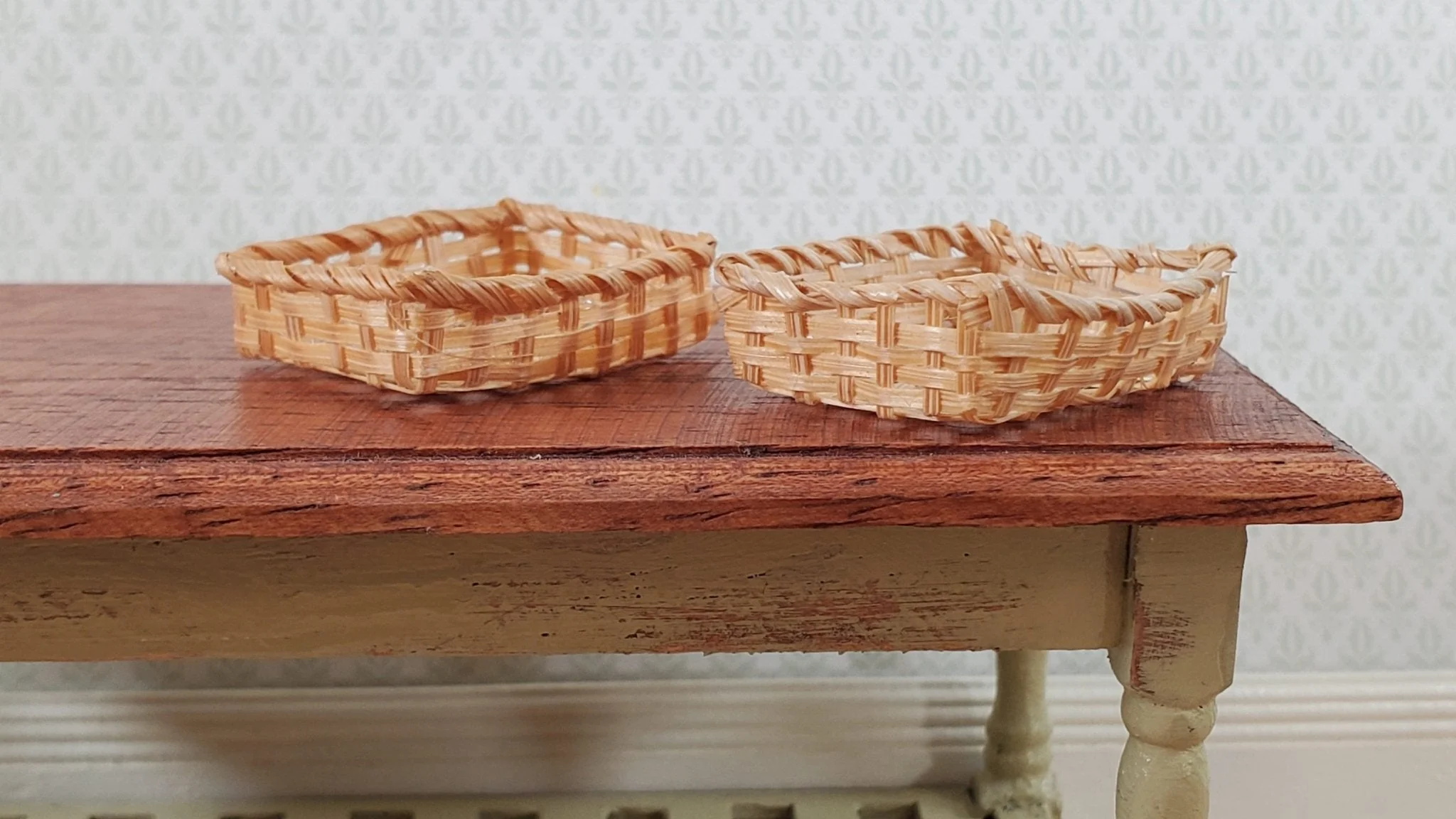 Dollhouse Wicker Baskets Set of 2 Natural Fiber 1:12 Scale Miniature Decor - Image 3