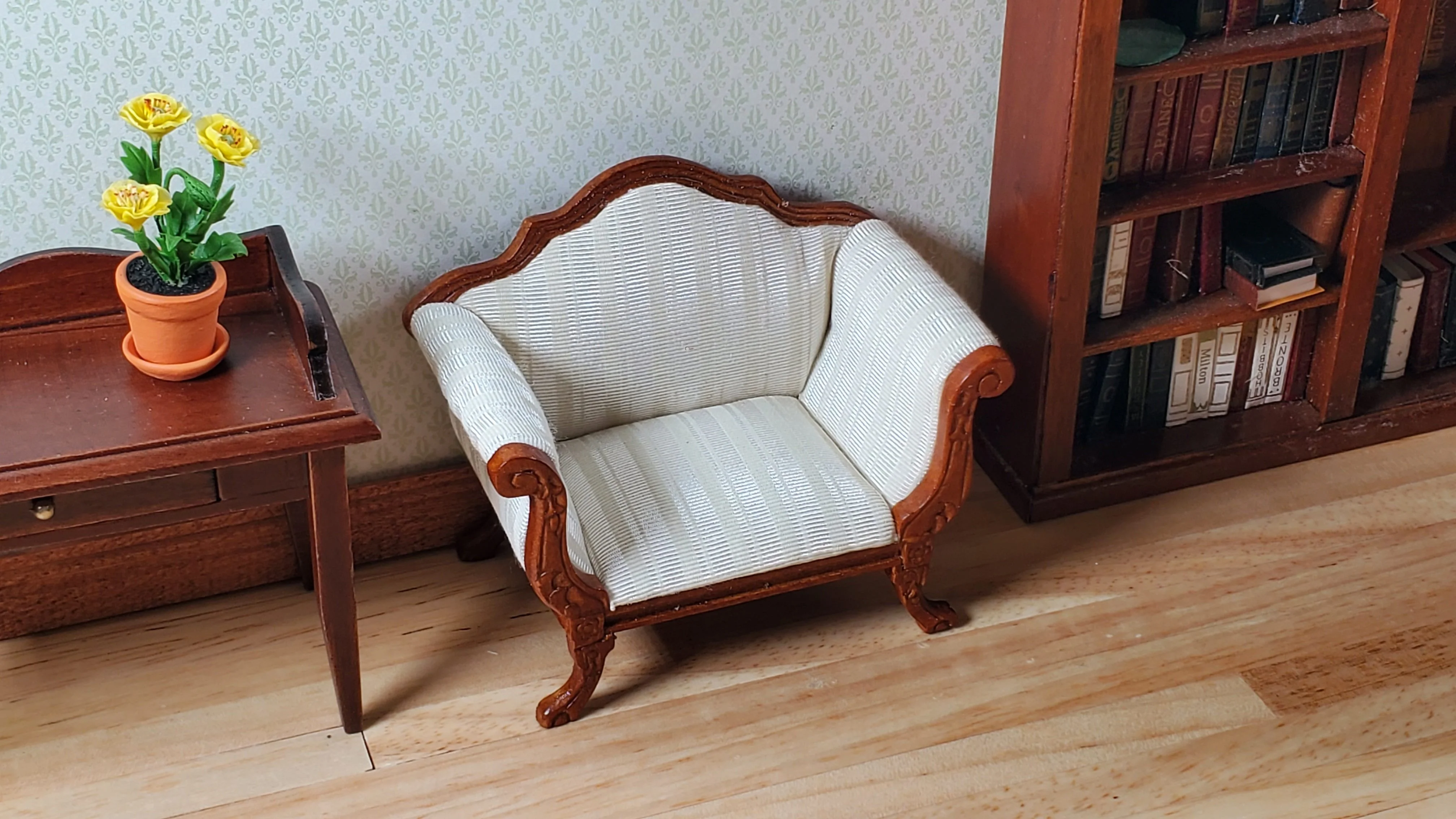 Dollhouse Wide Chair Victorian Cream Striped Fabric 1:12 Scale Furniture Hansson - Image 4