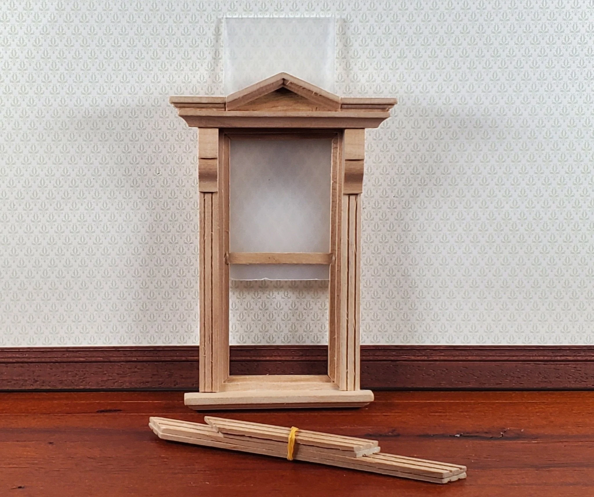 Dollhouse Window Victorian 1:12 Scale Miniature with Acrylic and Interior Trim - Image 3