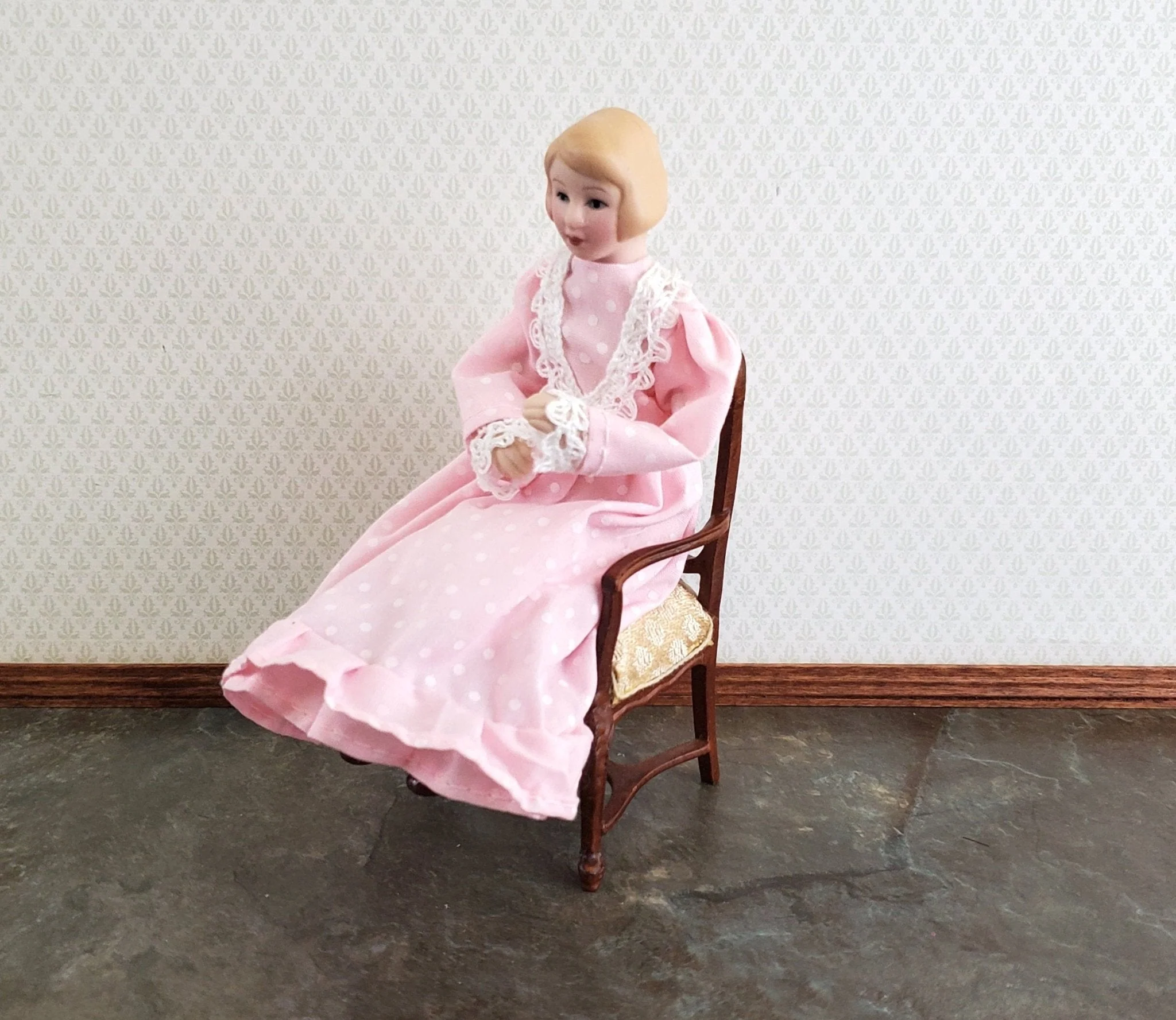 Dollhouse Woman Doll Porcelain Poseable Mom Mother Female Pink Dress 1:12 Scale Miniature - Image 3