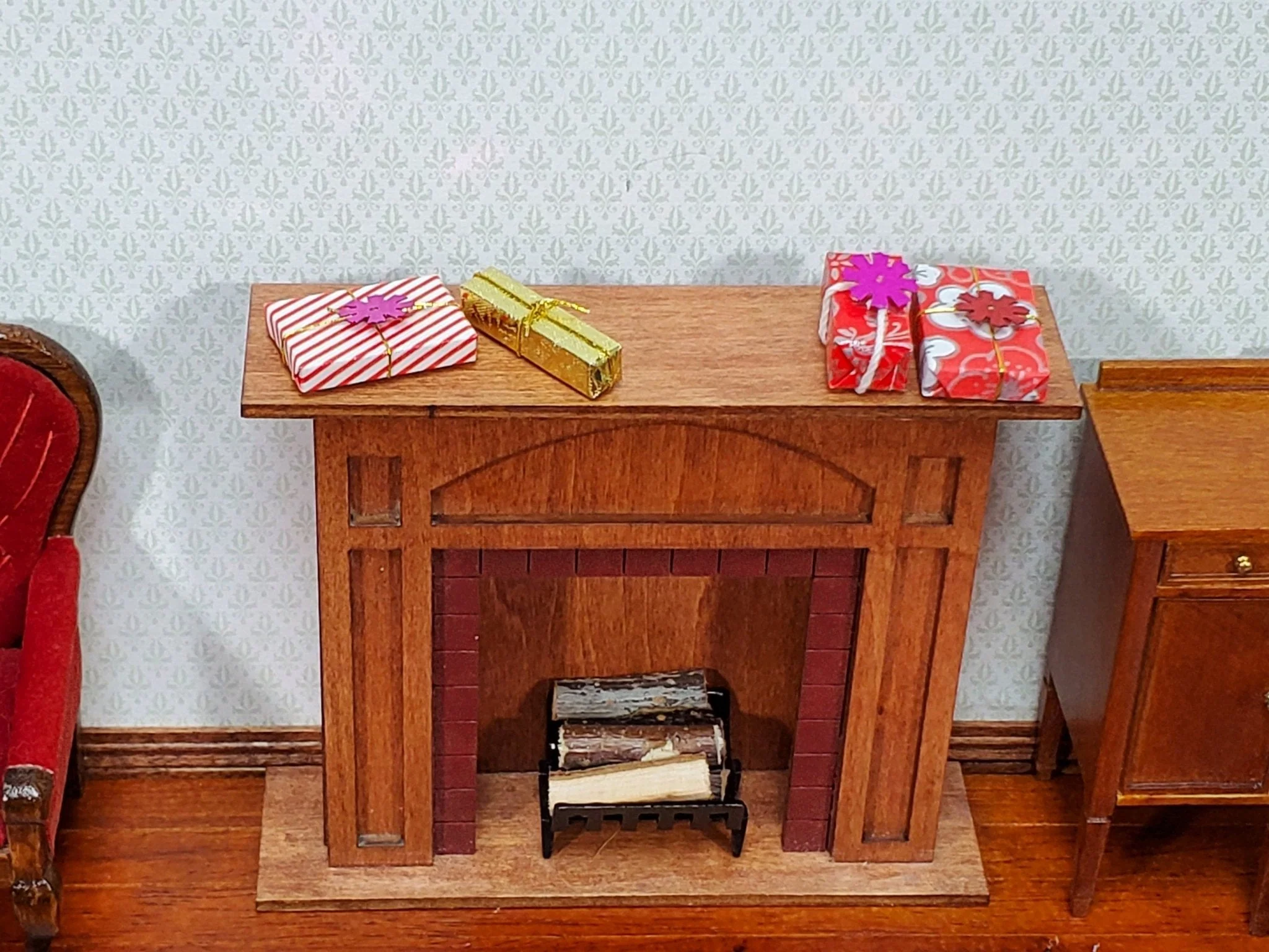 Dollhouse Wrapped Gifts Tiny Presents 1:12 Scale Miniatures Birthday Holiday - Image 5