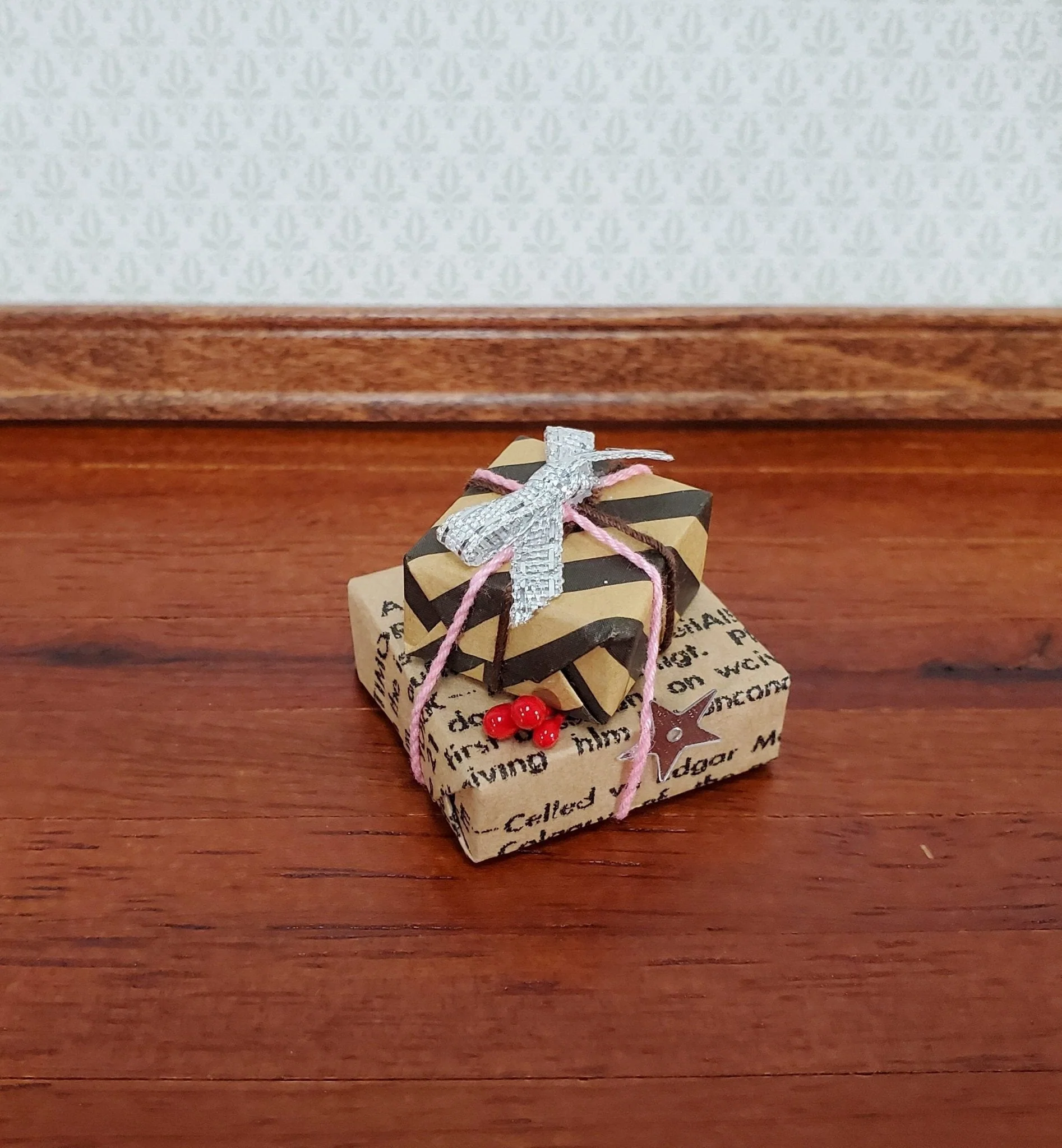 Dollhouse Wrapped Gifts Tiny Presents 1:12 Scale Miniatures Birthday or Christmas