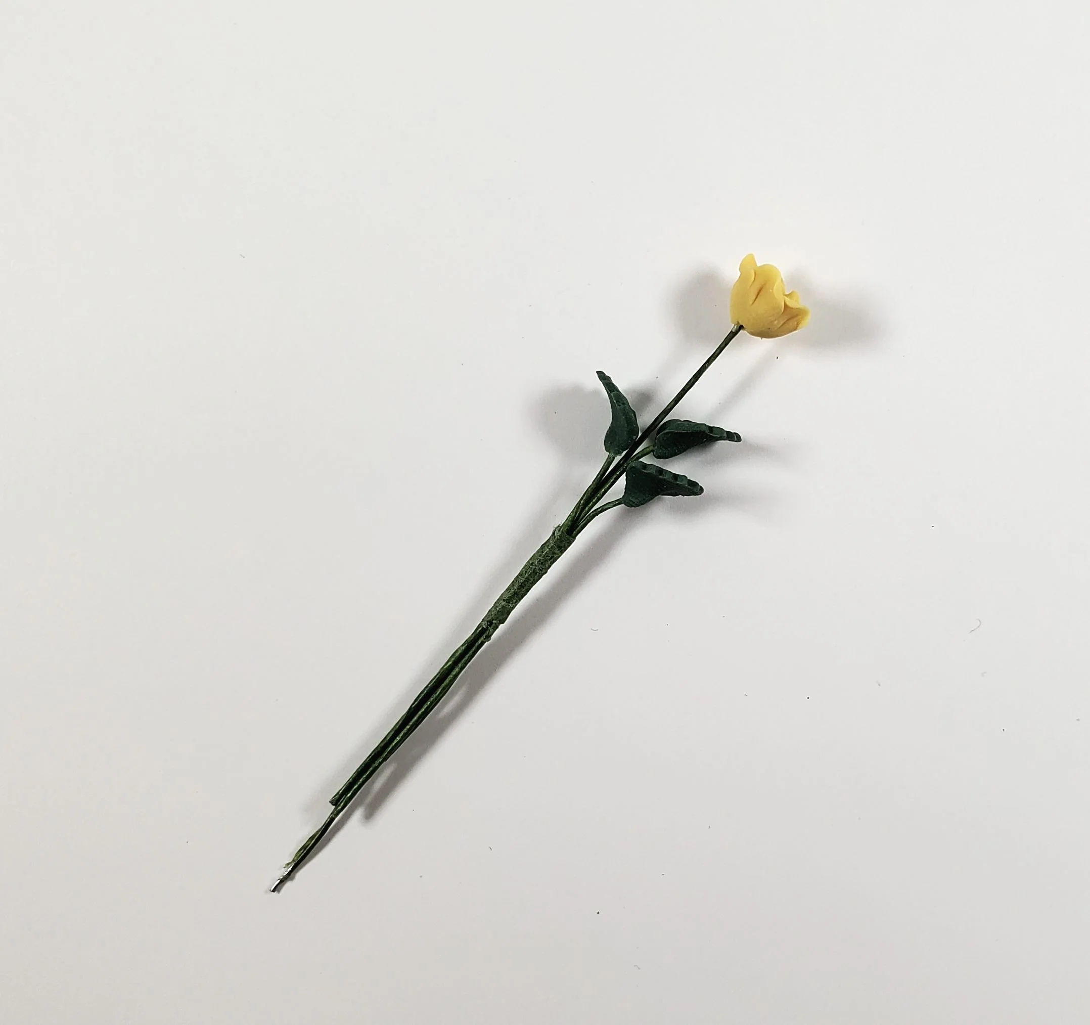 Dollhouse Yellow Rose Single Stem with Foliage 1:12 Scale Miniature - Image 2