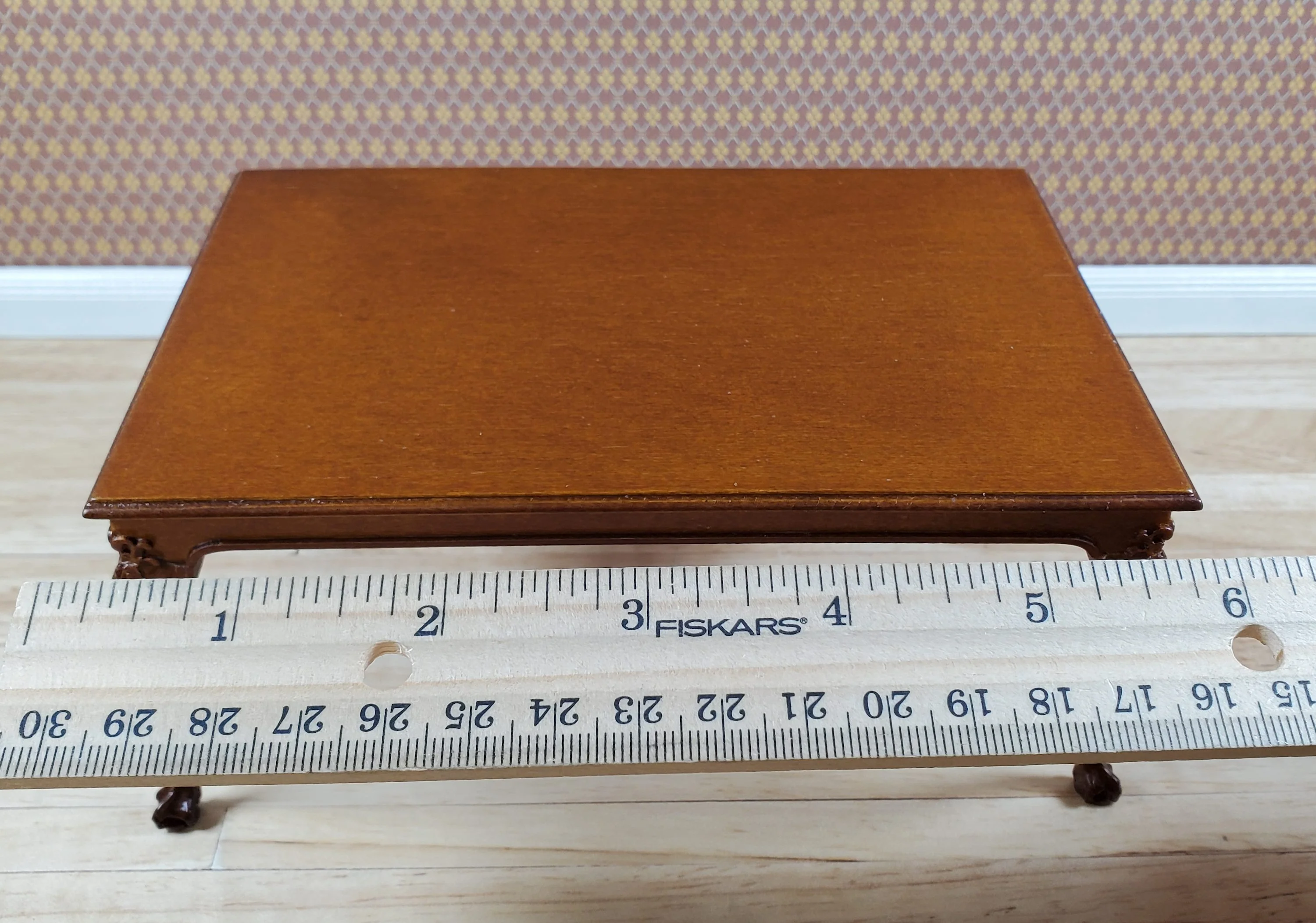 JBM Dollhouse Dining Table Queen Anne Style 1:12 Scale Furniture Walnut Finish - Image 4