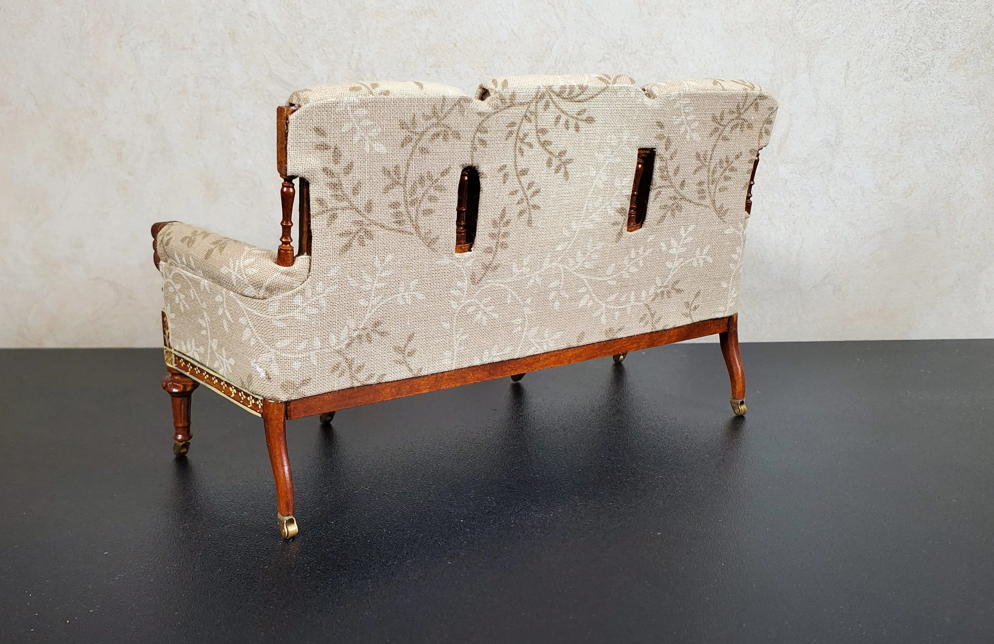 JBM Dollhouse Settee Sofa 18th Century French Style 1:12 Scale Miniature Furniture Couch - Image 3