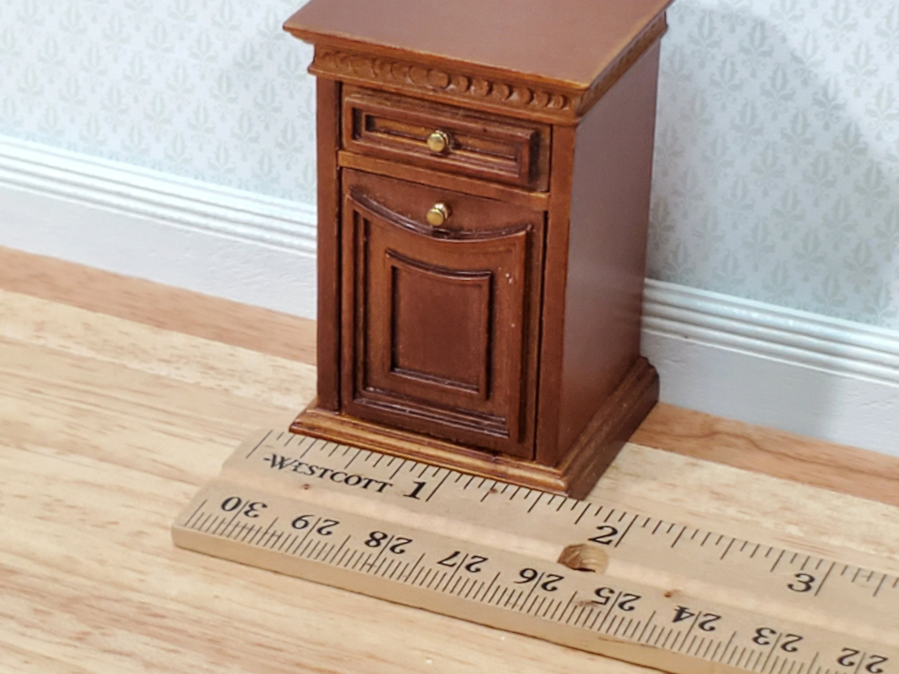 JBM Dollhouse Nightstand Sheraton Style 1:12 Scale Miniature Furniture - Image 3