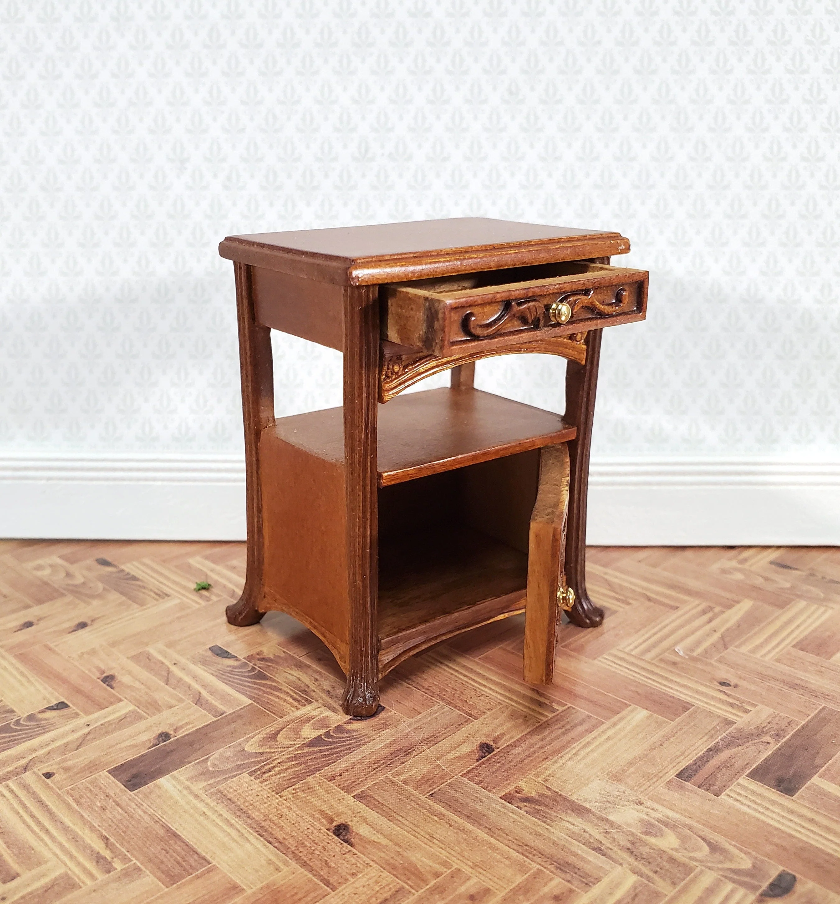 JBM Miniature Side Table or Nightstand with Drawer 1:12 Scale Dollhouse Furniture - Image 3