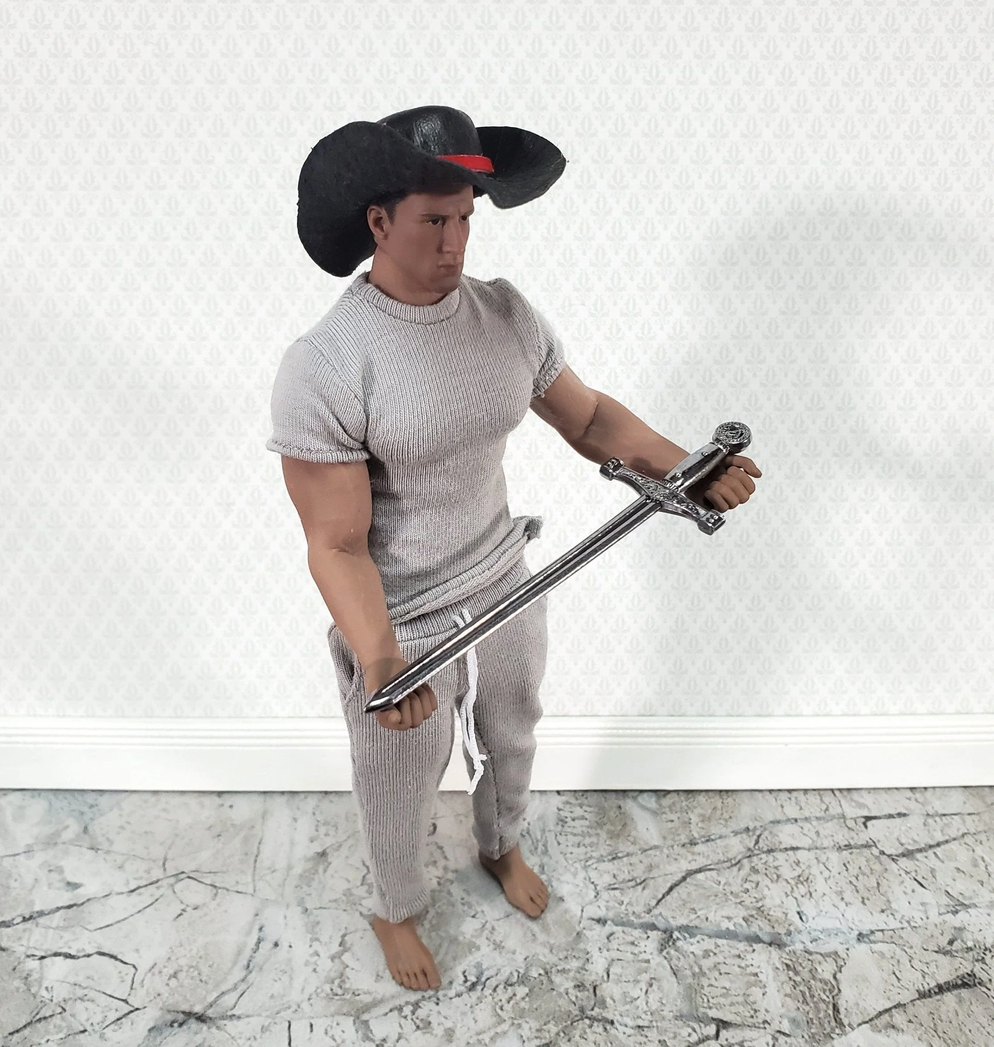 Miniature 2 Handed Long Sword Metal with Pewter Finish Medieval Style 1:12 Scale Weapon 8.5 cm - Image 3