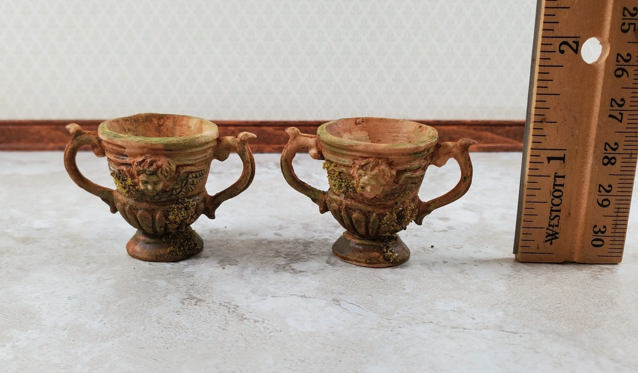 Miniature 2 Handled Urn Planter Cast Resin 1:12 Scale Dollhouse Aged with Moss A1049A Falcon - Image 5