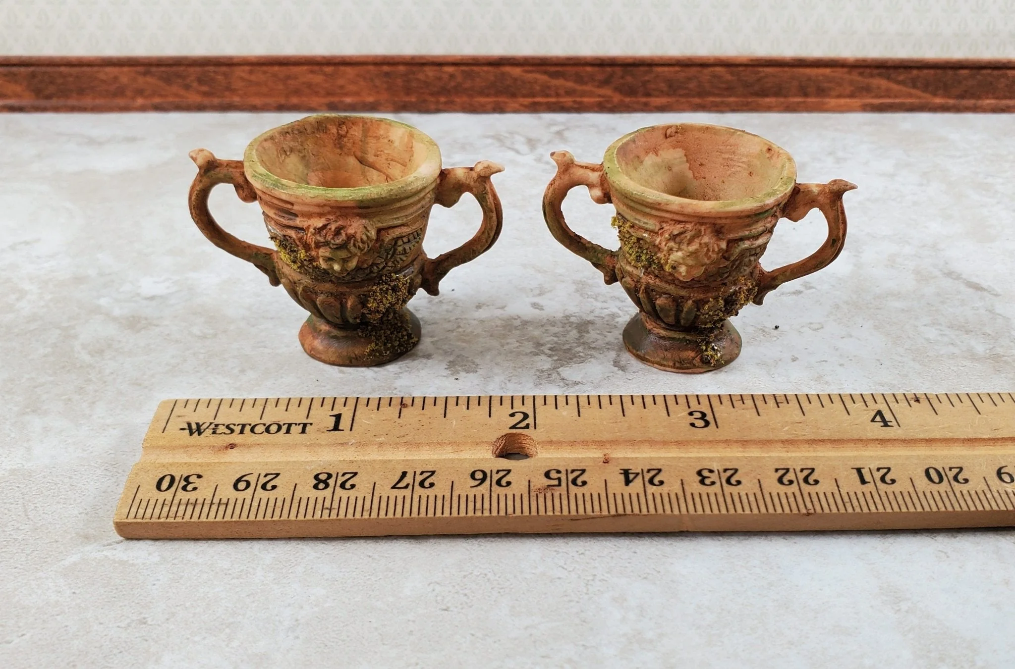 Miniature 2 Handled Urn Planter Cast Resin 1:12 Scale Dollhouse Aged with Moss A1049A Falcon - Image 6