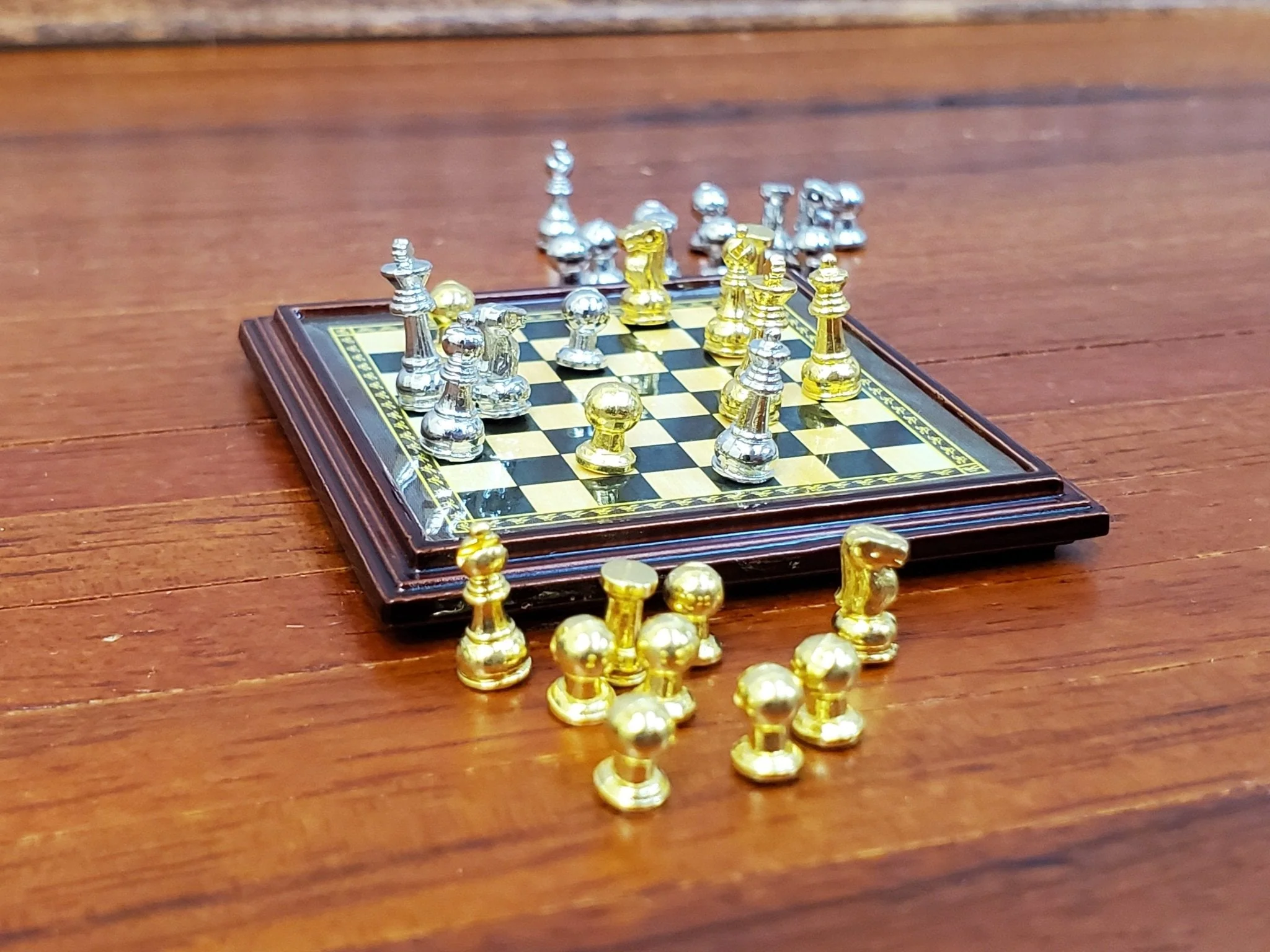Miniature Chess Set with Chess Pieces Metal 1:12 Scale (Non-Magnetic) Board Game