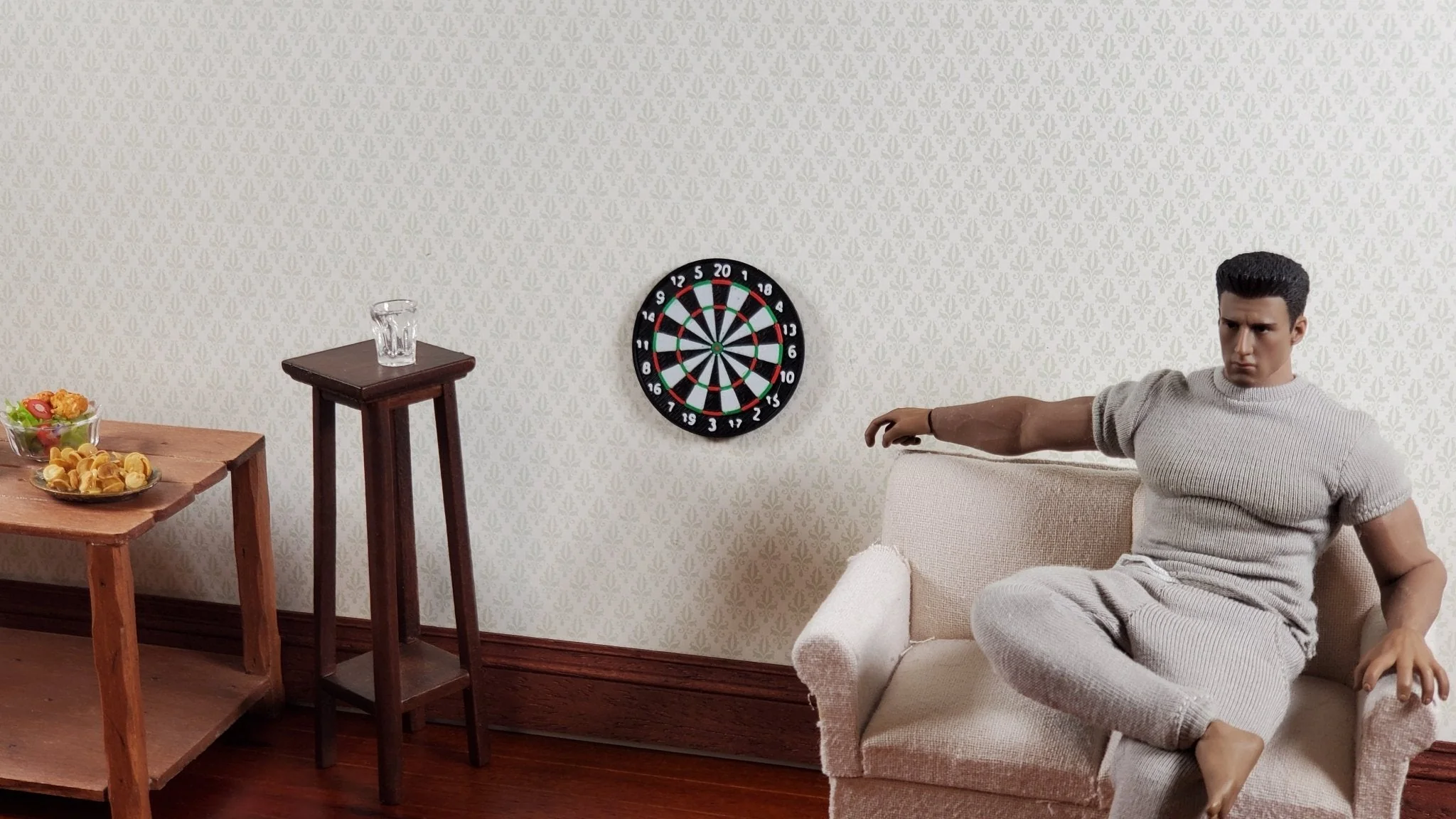 Miniature Dart Board Game Darts 1:12 Scale Dollhouses Scale Model Dioramas - Image 2