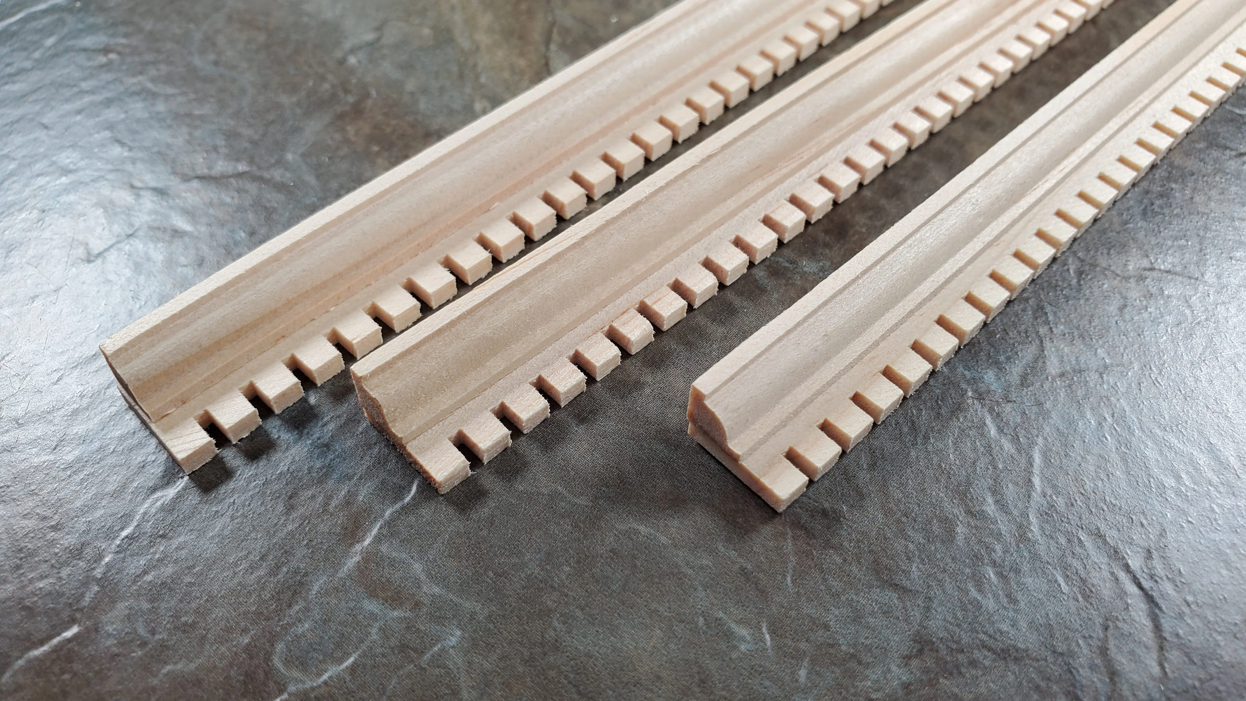 Miniature Dentil Crown Molding Trim 3 pcs 7/16" tall x 18" long 1:12 Scale - Image 2