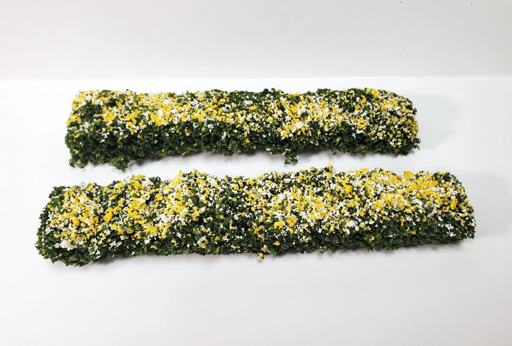 Miniature Flowering Hedge Yellow & Green Model RR Dioramas Dollhouses Scenery - Image 2