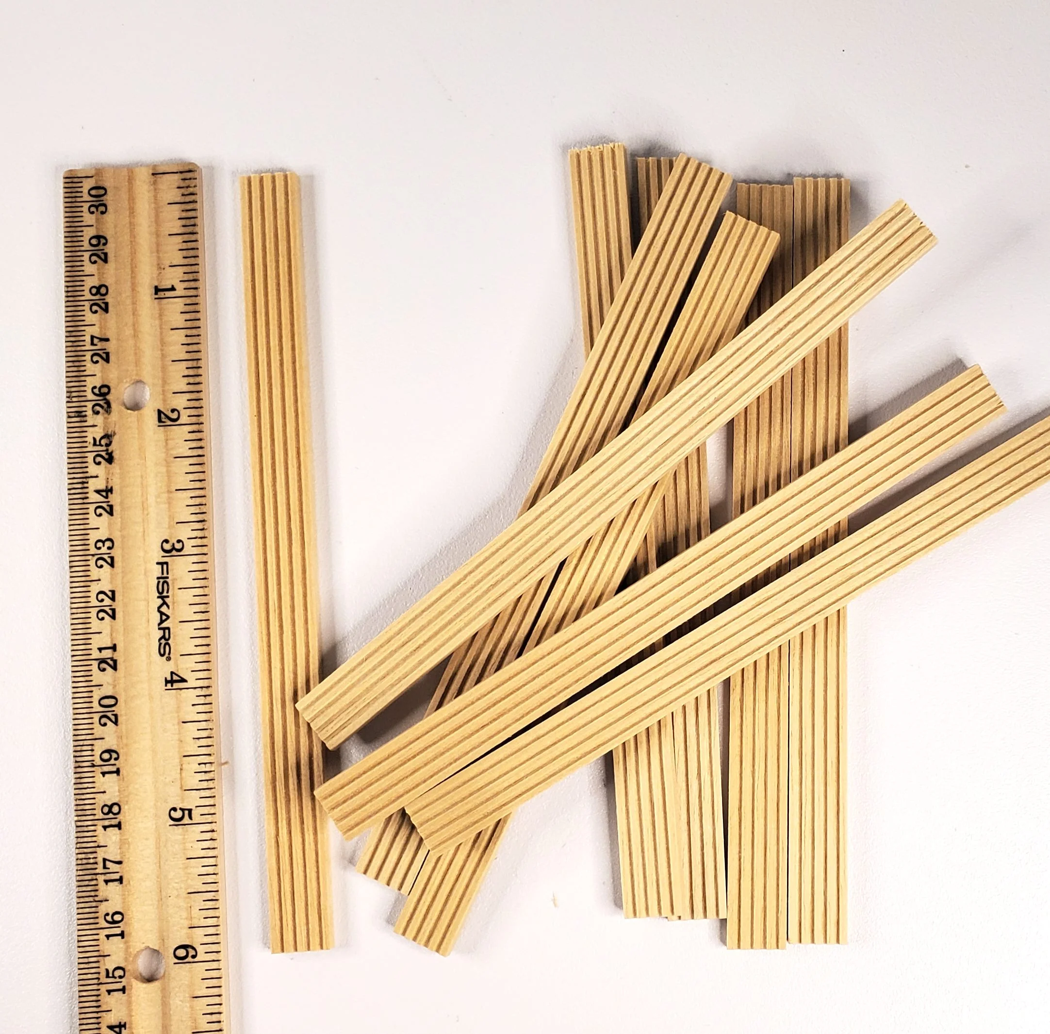 Miniature Grooved Trim Molding 10 Pieces 6" Long x 7/16" Wide 1:12 Scale HW7075 - Image 4