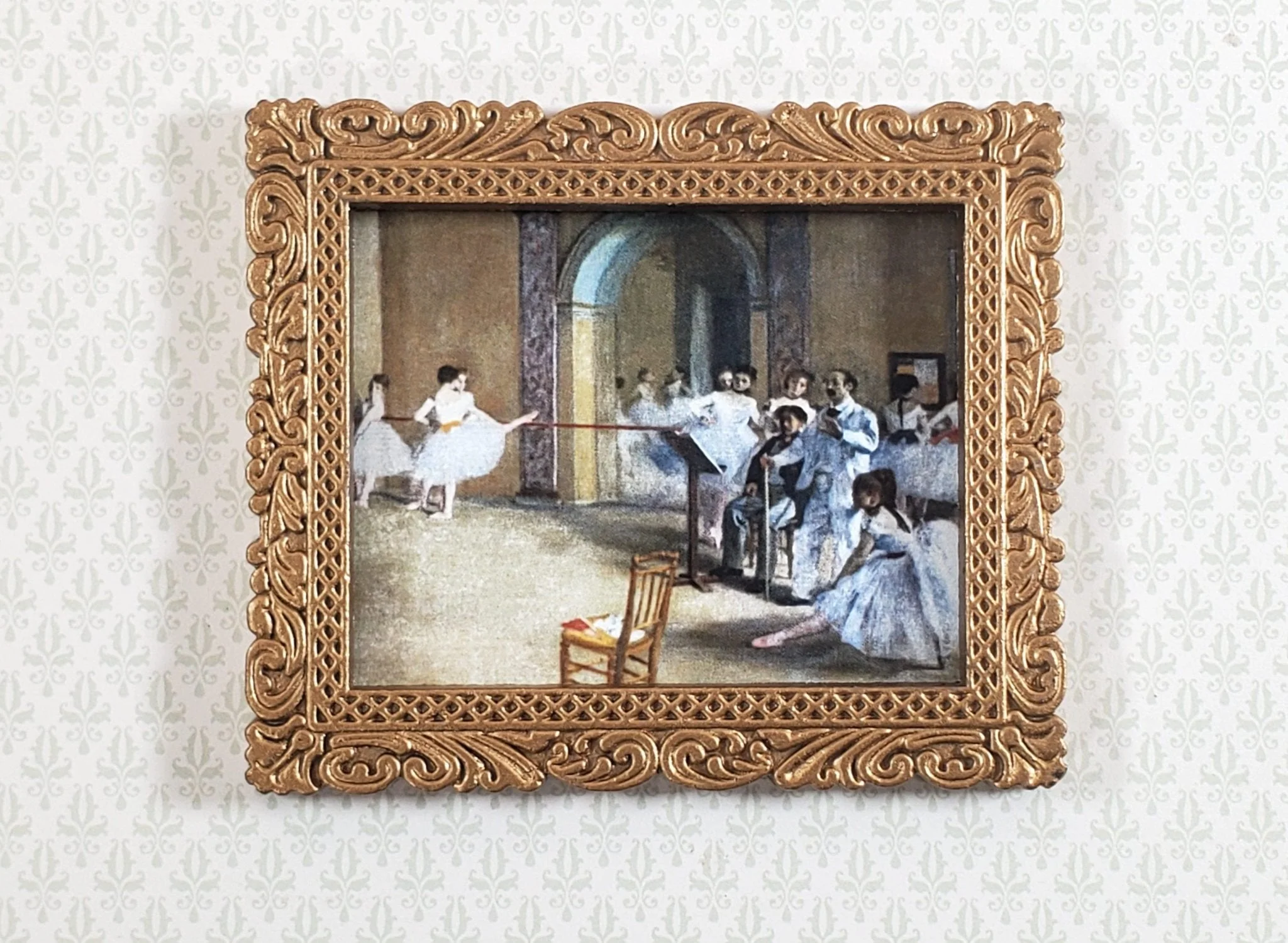 Miniature Picture Frame Metal Gold for Tiny Paintings 1:12 Scale Dollhouse - Image 4