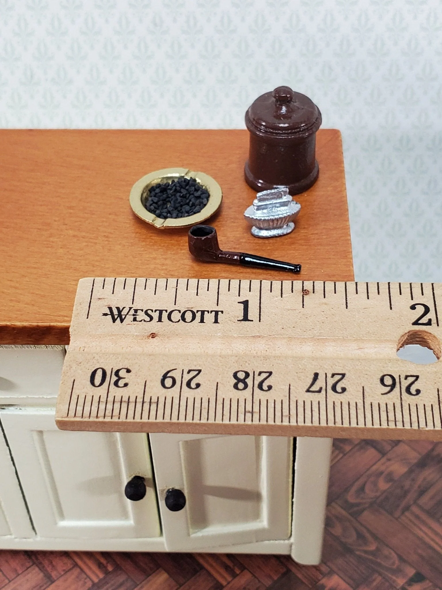 Miniature Smoking Set with Pipe Ashtray Lights Tobacco Container 1:12 Scale Dollhouse - Image 3
