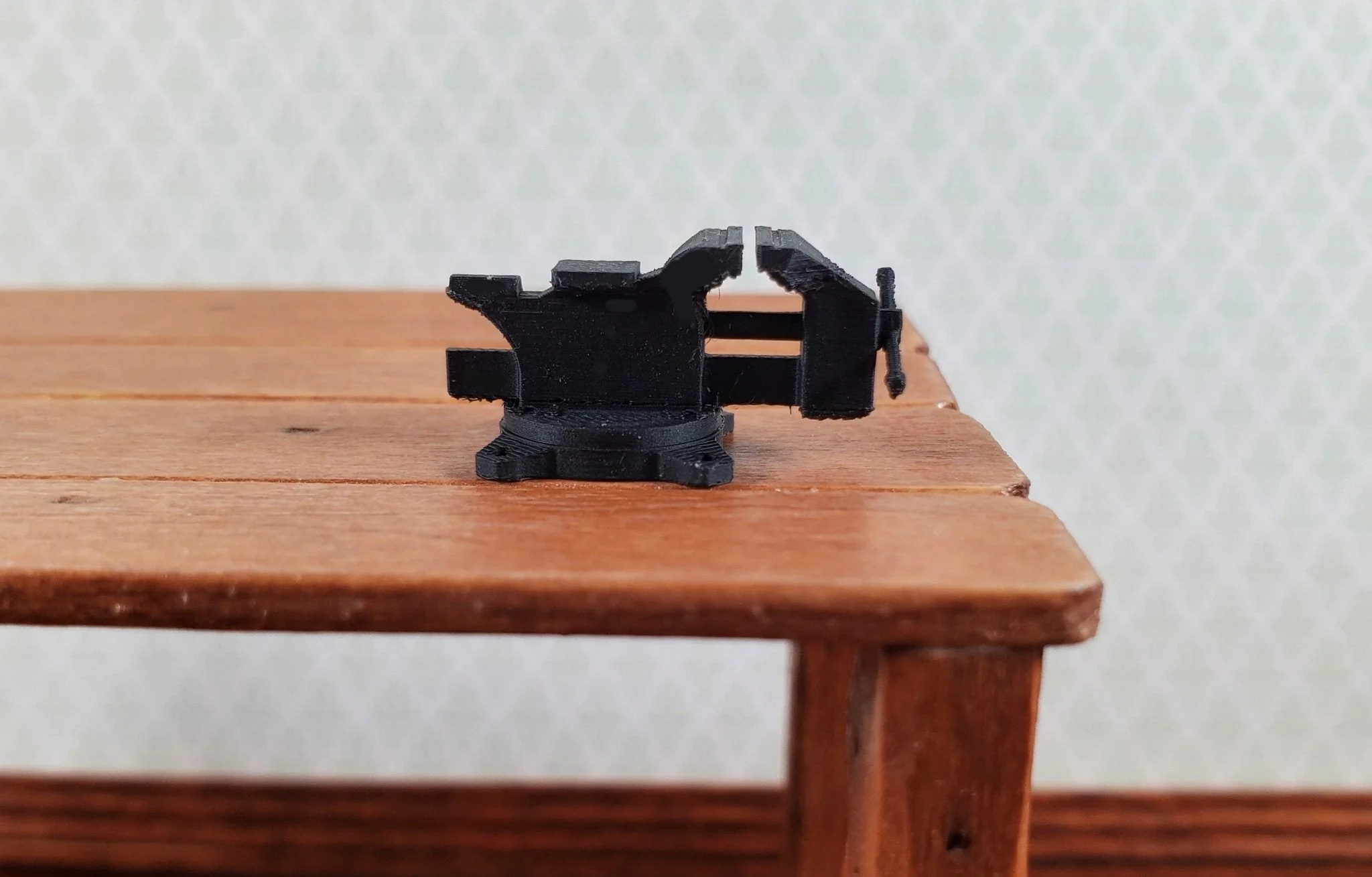 Miniature Vise Prop Tool Tiny Use in 1:12 or 1:24 Black 3D Printed Can Paint - Image 3