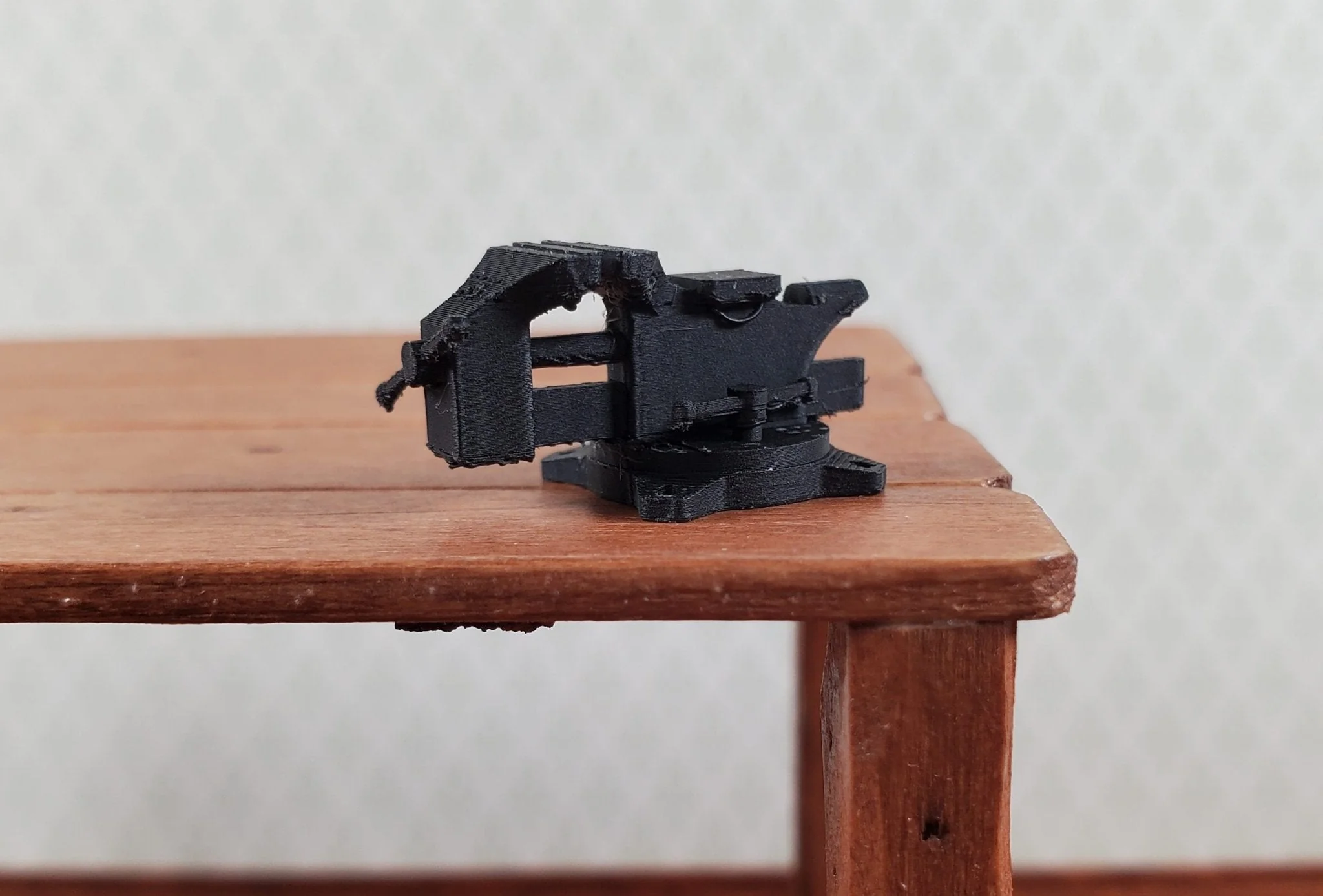 Miniature Vise Prop Tool Tiny Use in 1:12 or 1:24 Black 3D Printed Can Paint - Image 4