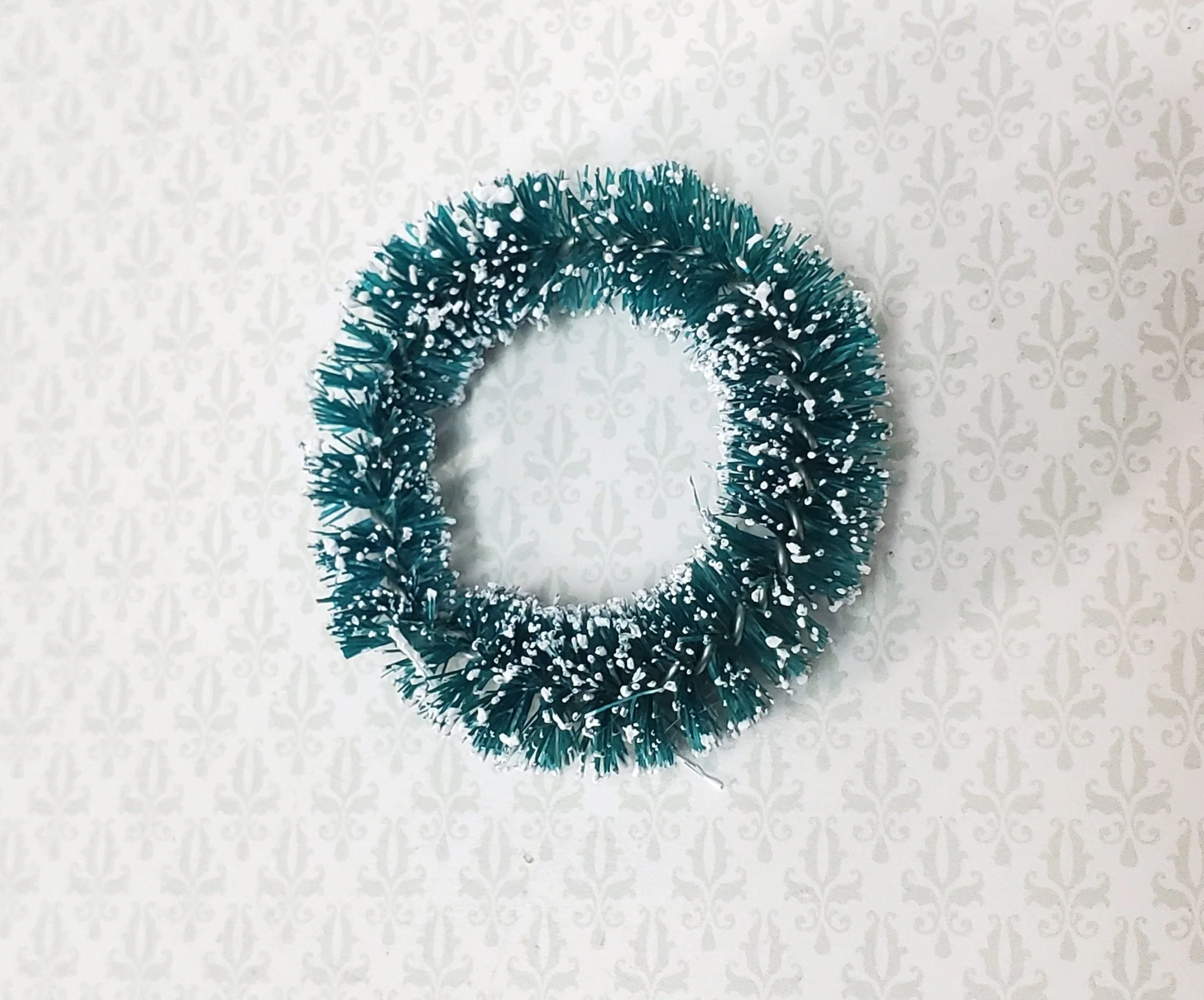 Miniature Wreath Green with Frosted Snow Christmas 1:12 Scale Dollhouse - Image 3