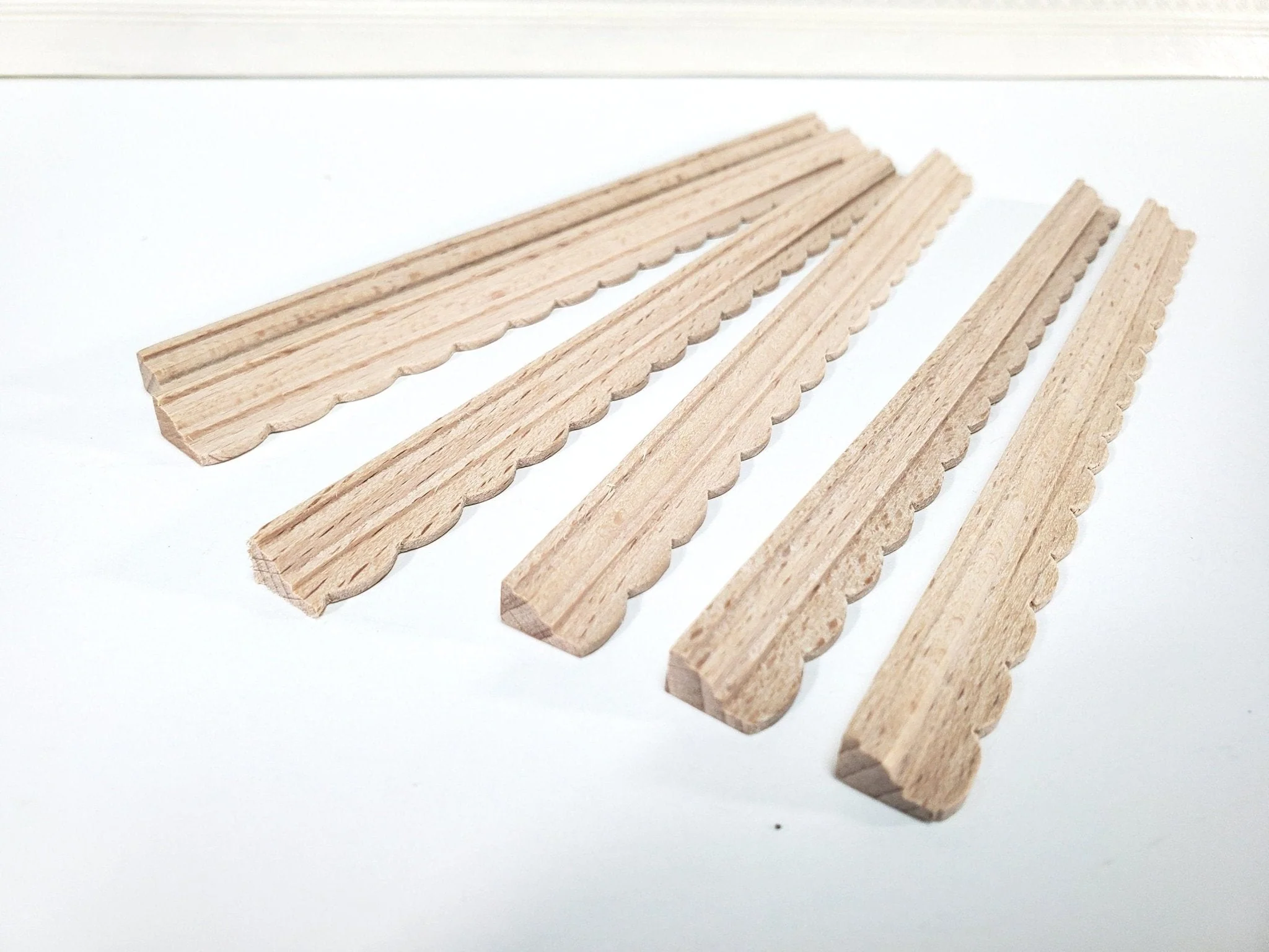 Miniatures 6" Cornice Crown Molding Scrap Trim x6 Pieces 1:12 Scale Building CLA77272