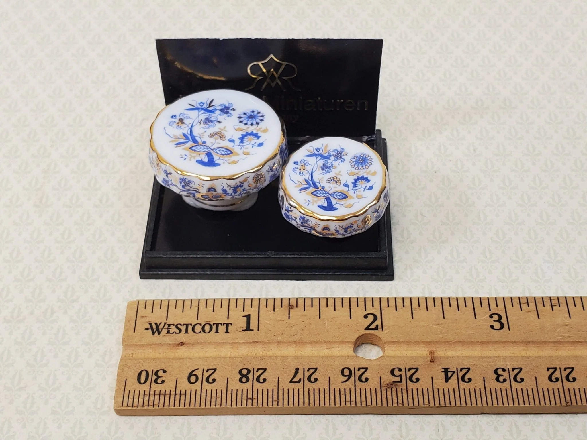 Reutter Porcelain Miniature Cake Stands x2 Plates Dishes 1:12 Scale Dollhouse - Image 6
