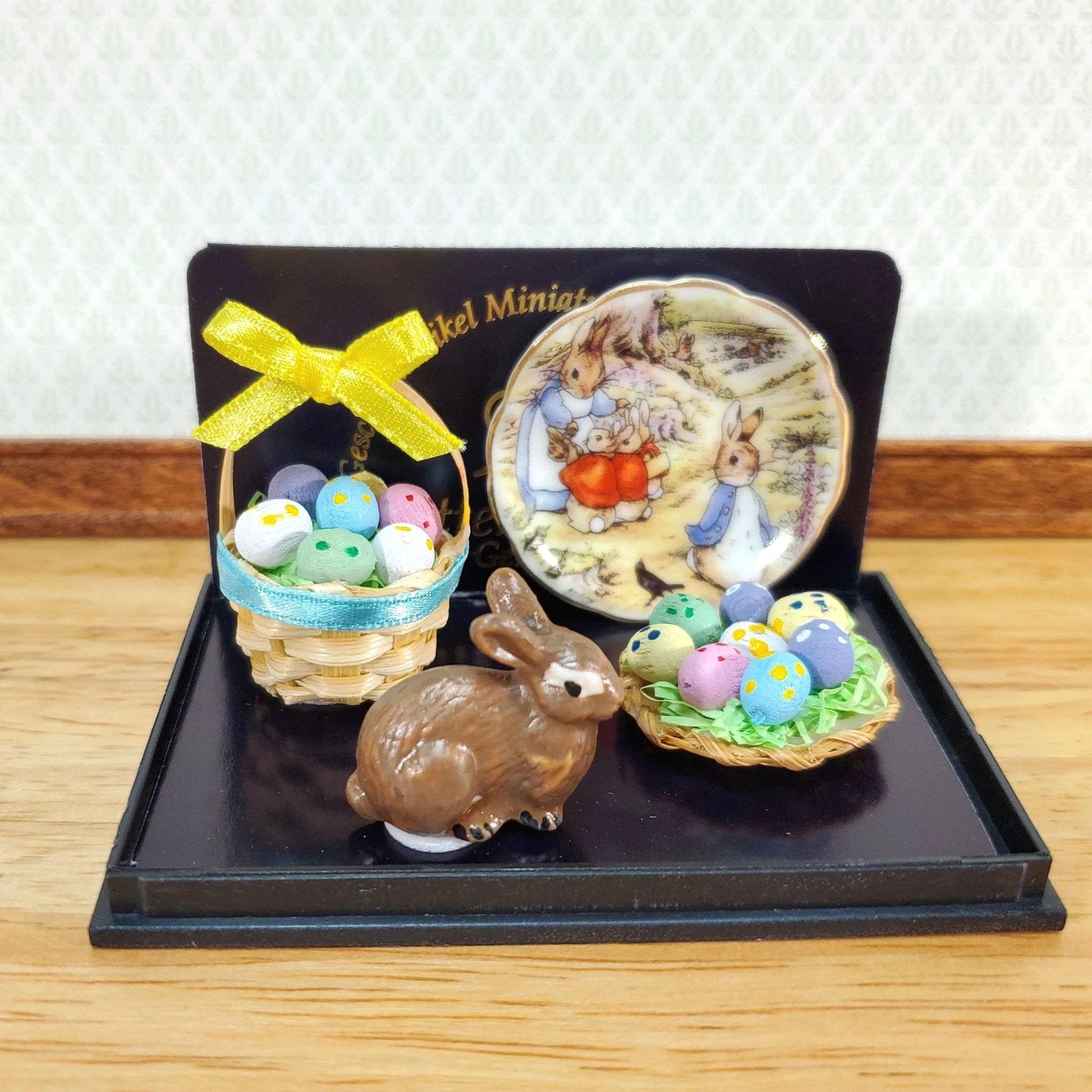 Reutter Porcelain Miniature Peter Rabbit Deluxe Easter Set Eggs Basket Bunny Tray 1:12 Scale - Image 2