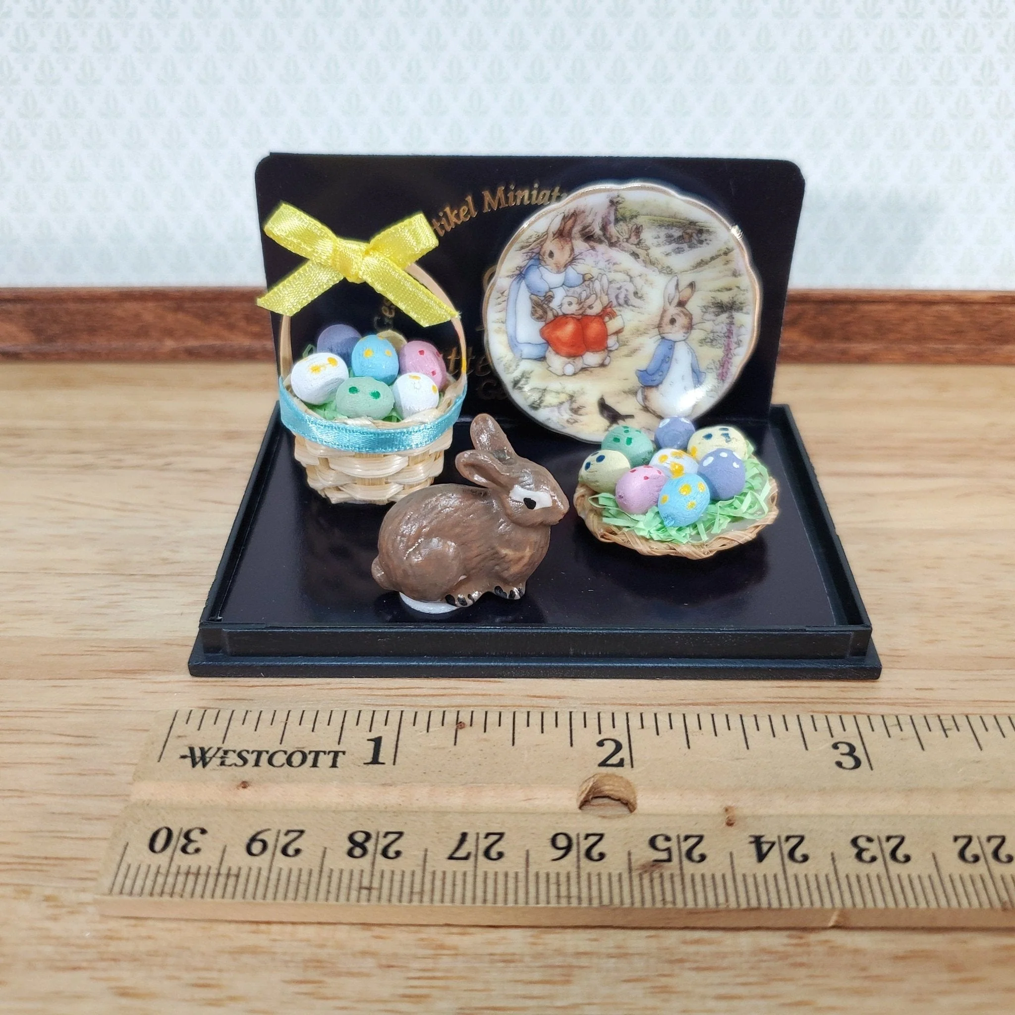 Reutter Porcelain Miniature Peter Rabbit Deluxe Easter Set Eggs Basket Bunny Tray 1:12 Scale - Image 3