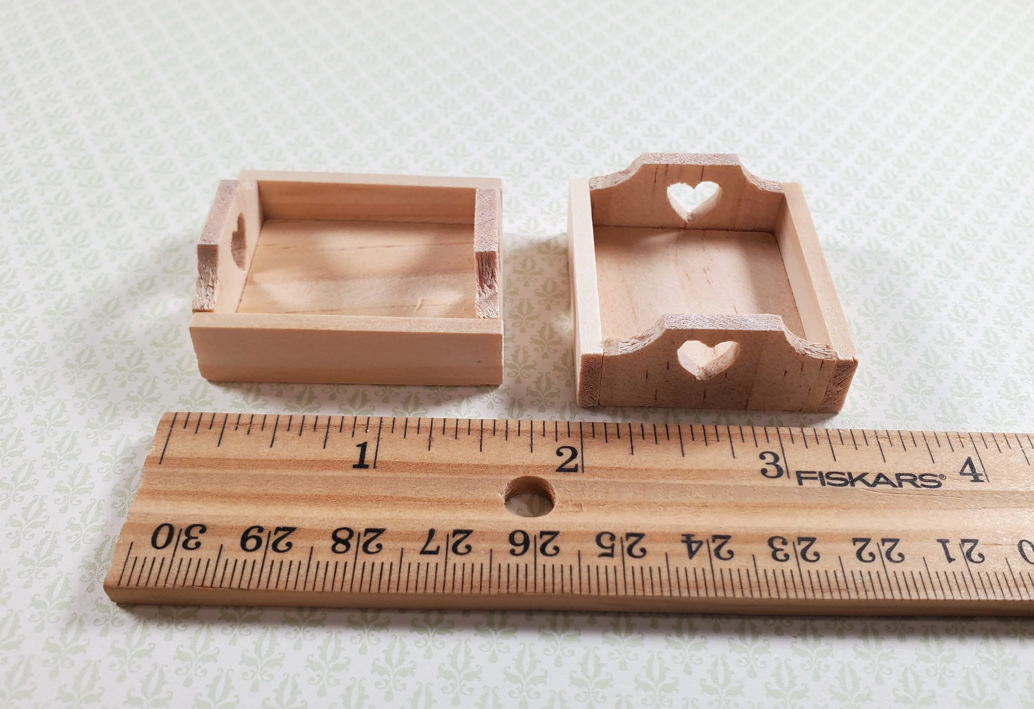 Small Miniature Wood Heart Trays x2 1:6 Scale Decor - Image 4