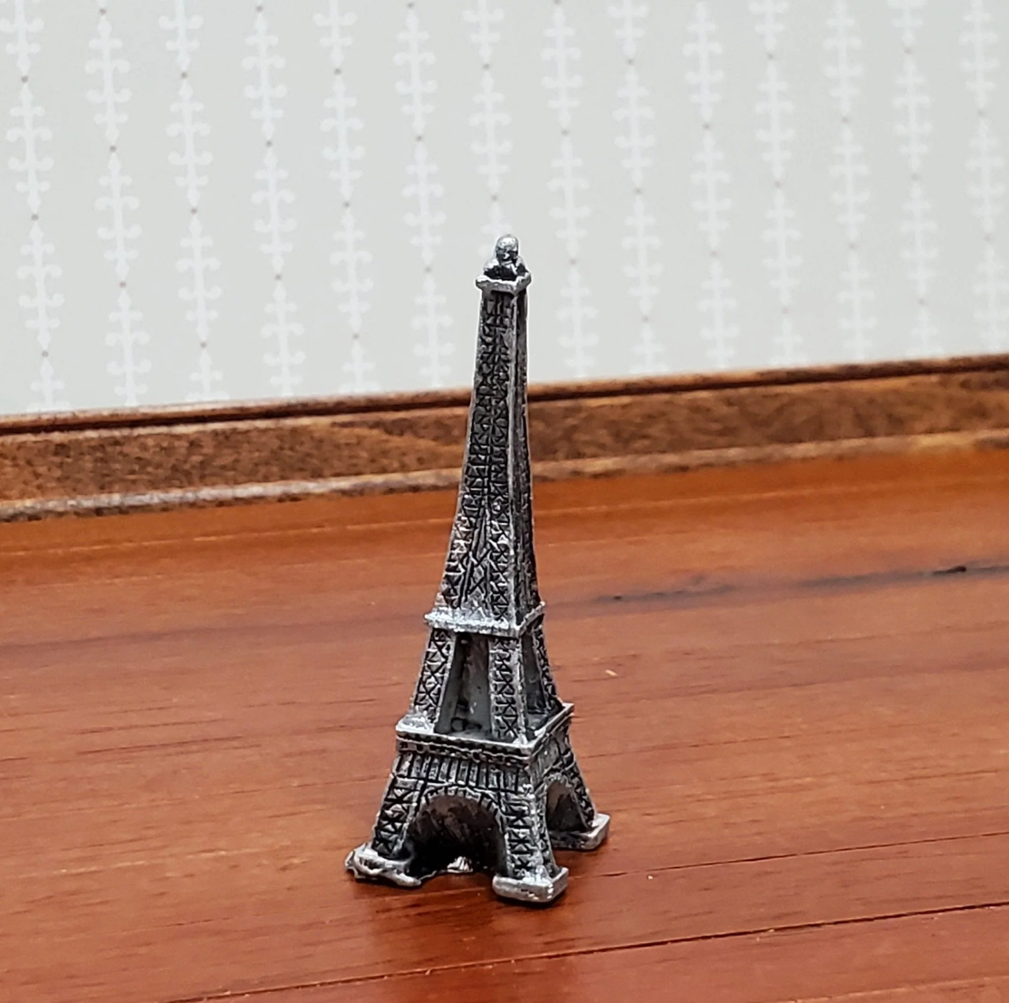 Tiny Eiffel Tower Statue Miniatures Accessories Decor 5.2 cm tall - Image 2