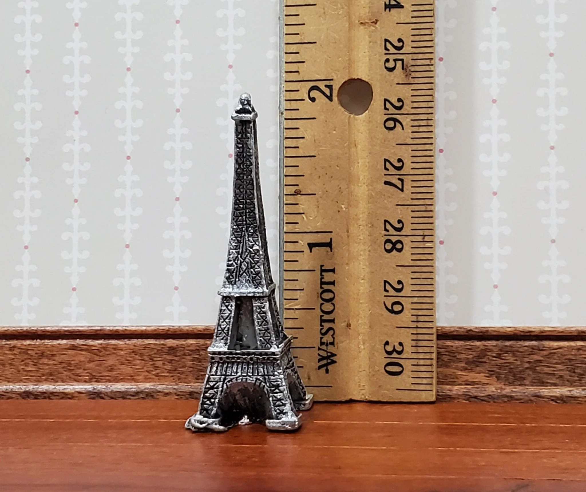 Tiny Eiffel Tower Statue Miniatures Accessories Decor 5.2 cm tall - Image 4