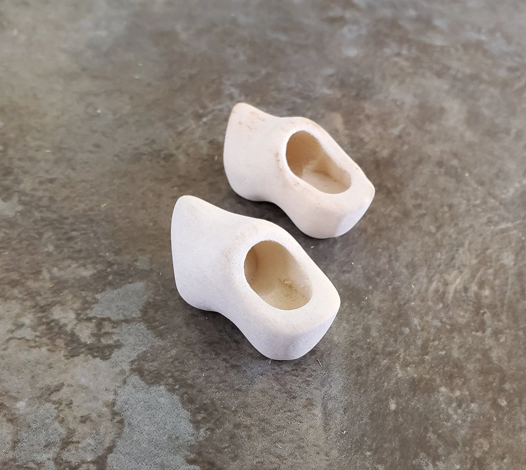 Tiny Wooden Dutch Clogs for Painting Decoration Dollhouse Miniatures Fairy Garden